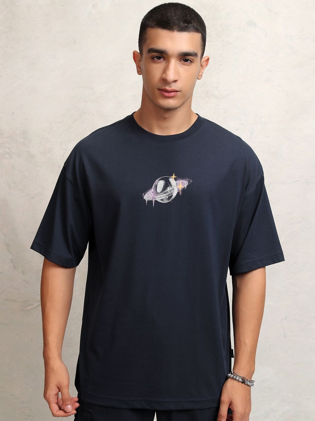 

HIGHLANDER Men Graphic Printed Round Neck Oversized T-shirt, Navy blue