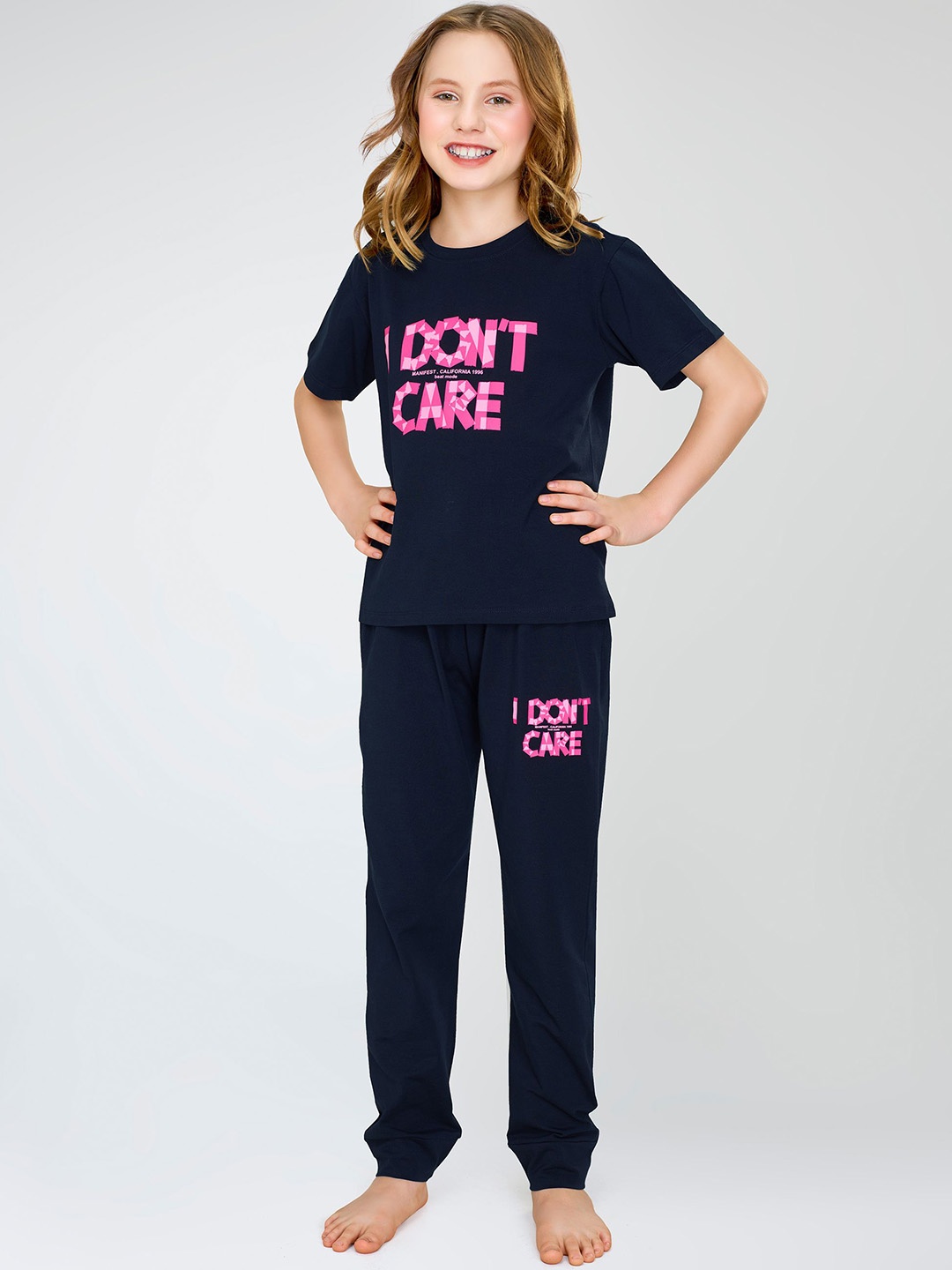 

Zeyo Girls Typography Printed Night suit, Navy blue