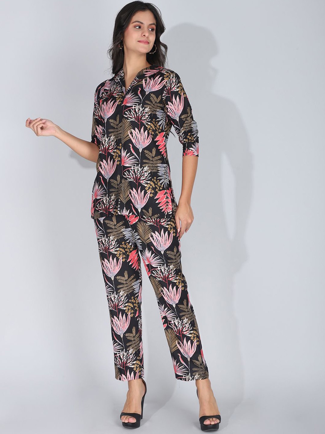 

FIMS Women Floral Print Tunic & Palazzo Set, Black