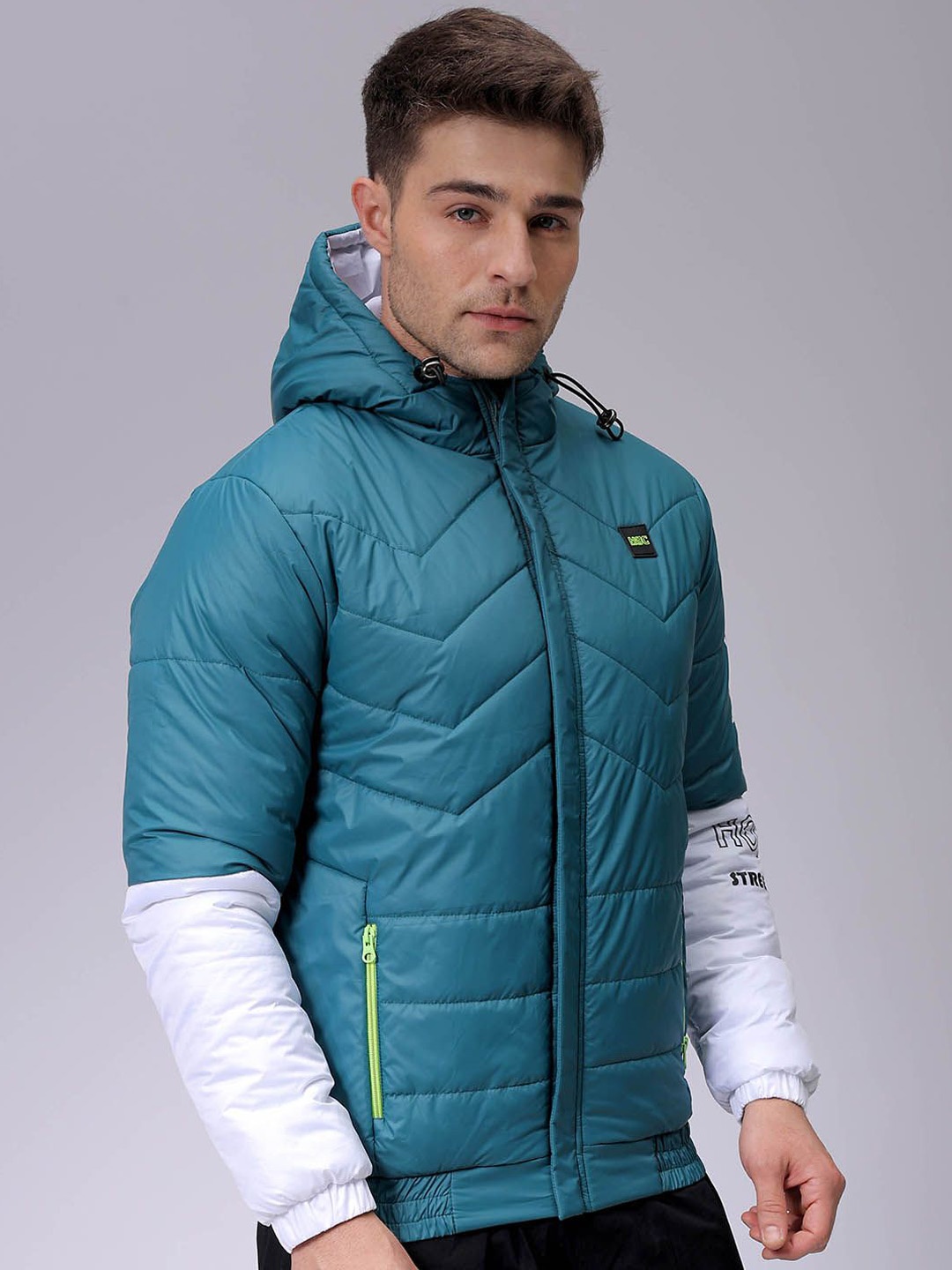 

The Indian Garage Co Men Colourblocked Lightweight Puffer Jacket with Patchwork, Green