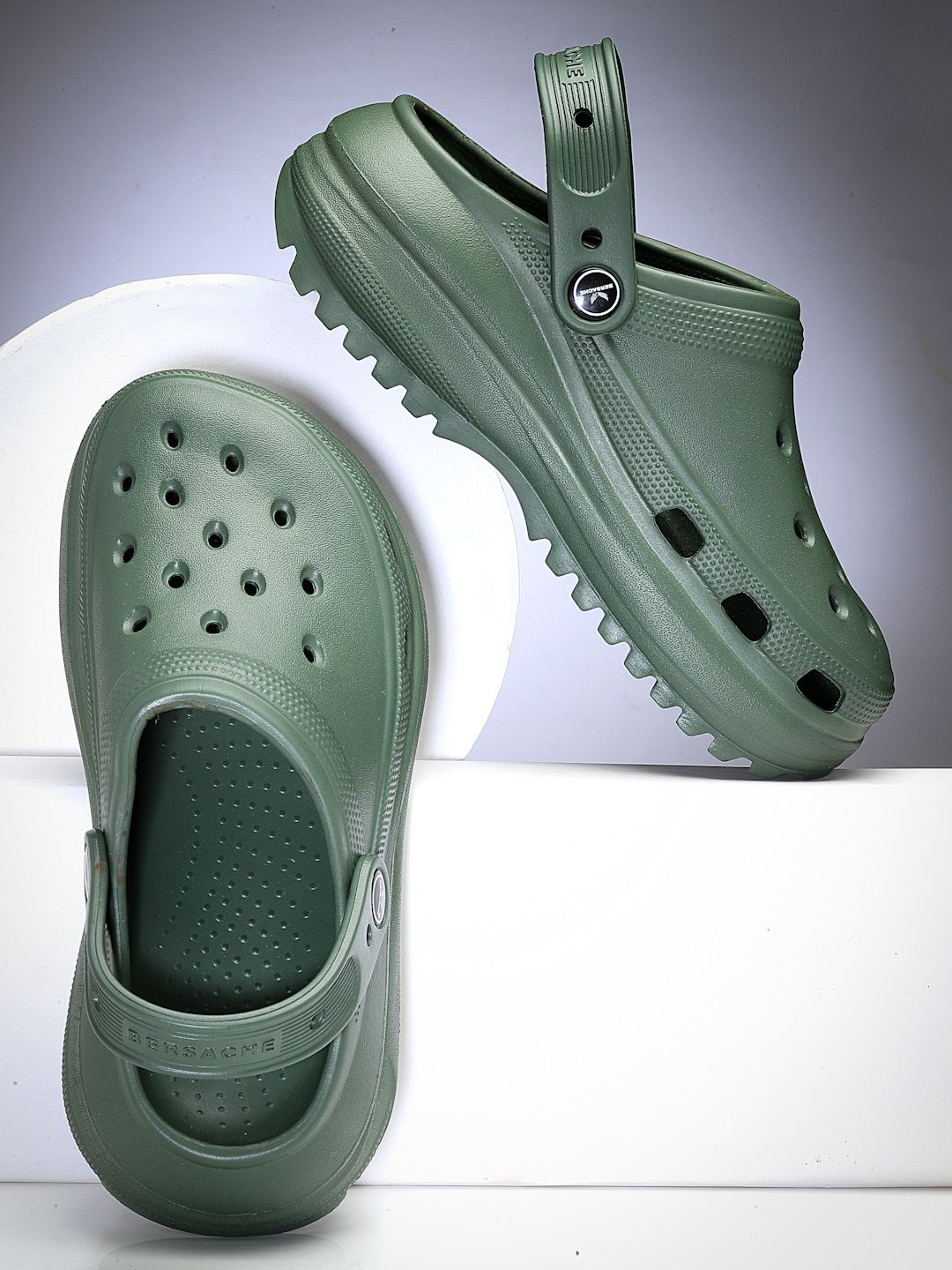 

BERSACHE Women Rubber Clogs, Green
