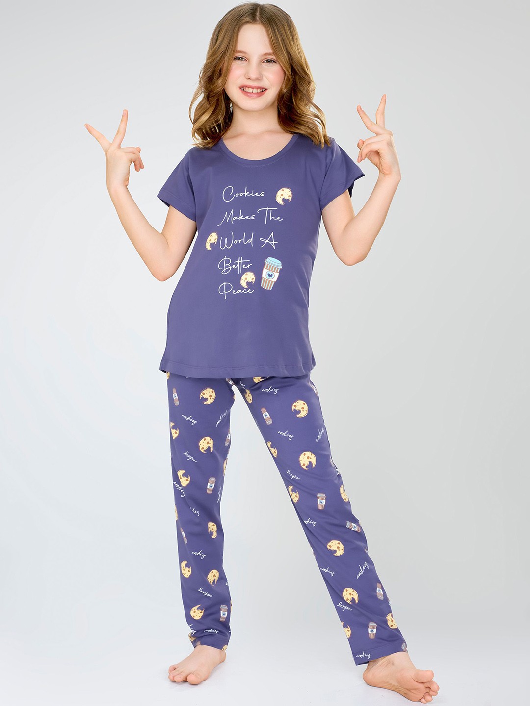 

Zeyo Girls Round Neck Pure Cotton Night Suit, Blue