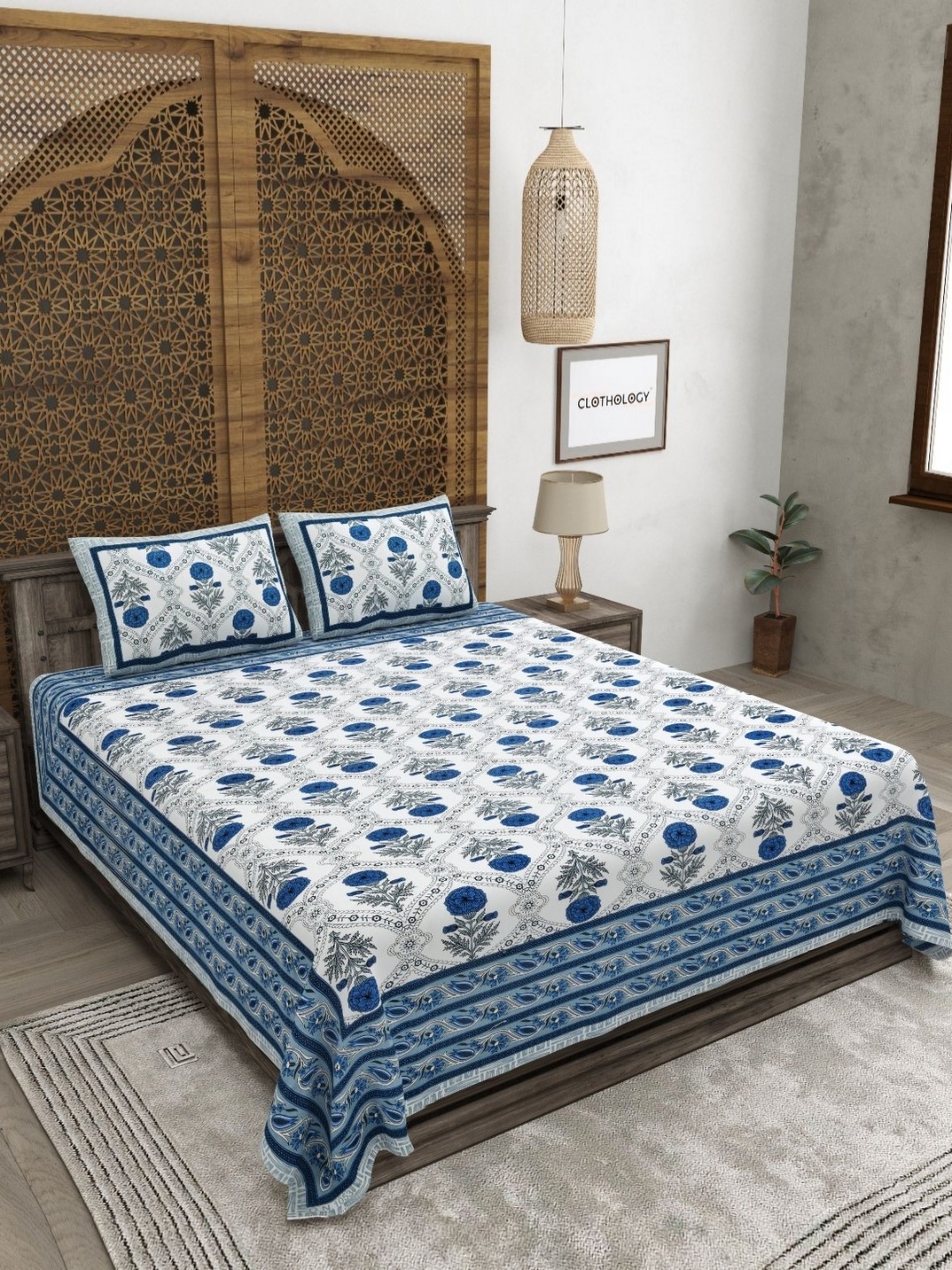 

CLOTHOLOGY Blue & White Floral 180 TC Pure Cotton King Bedsheet Set-2.75 m x 2.25 m