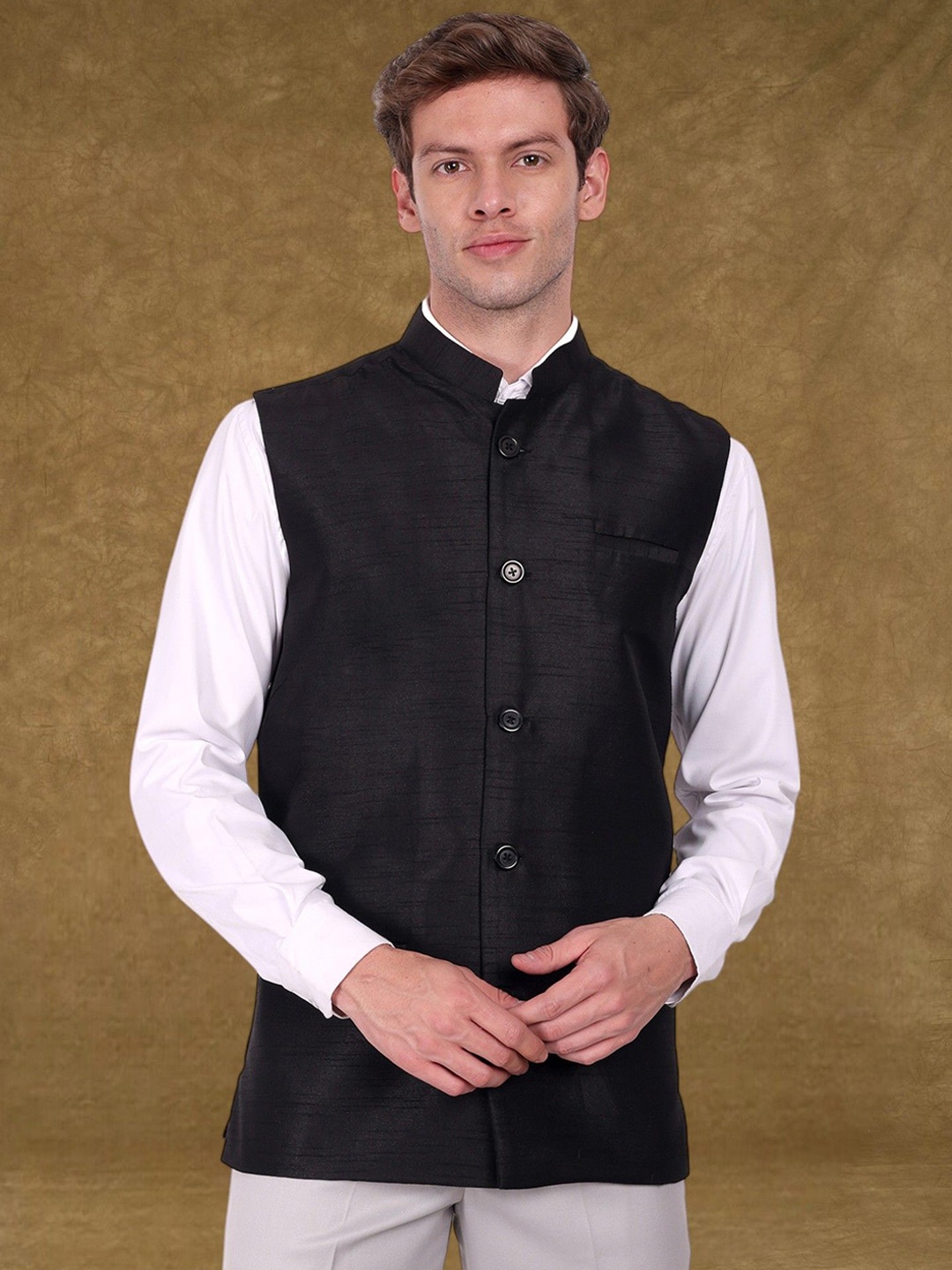 

SKAVIJ MenMandarin Collar Nehru Jacket, Black