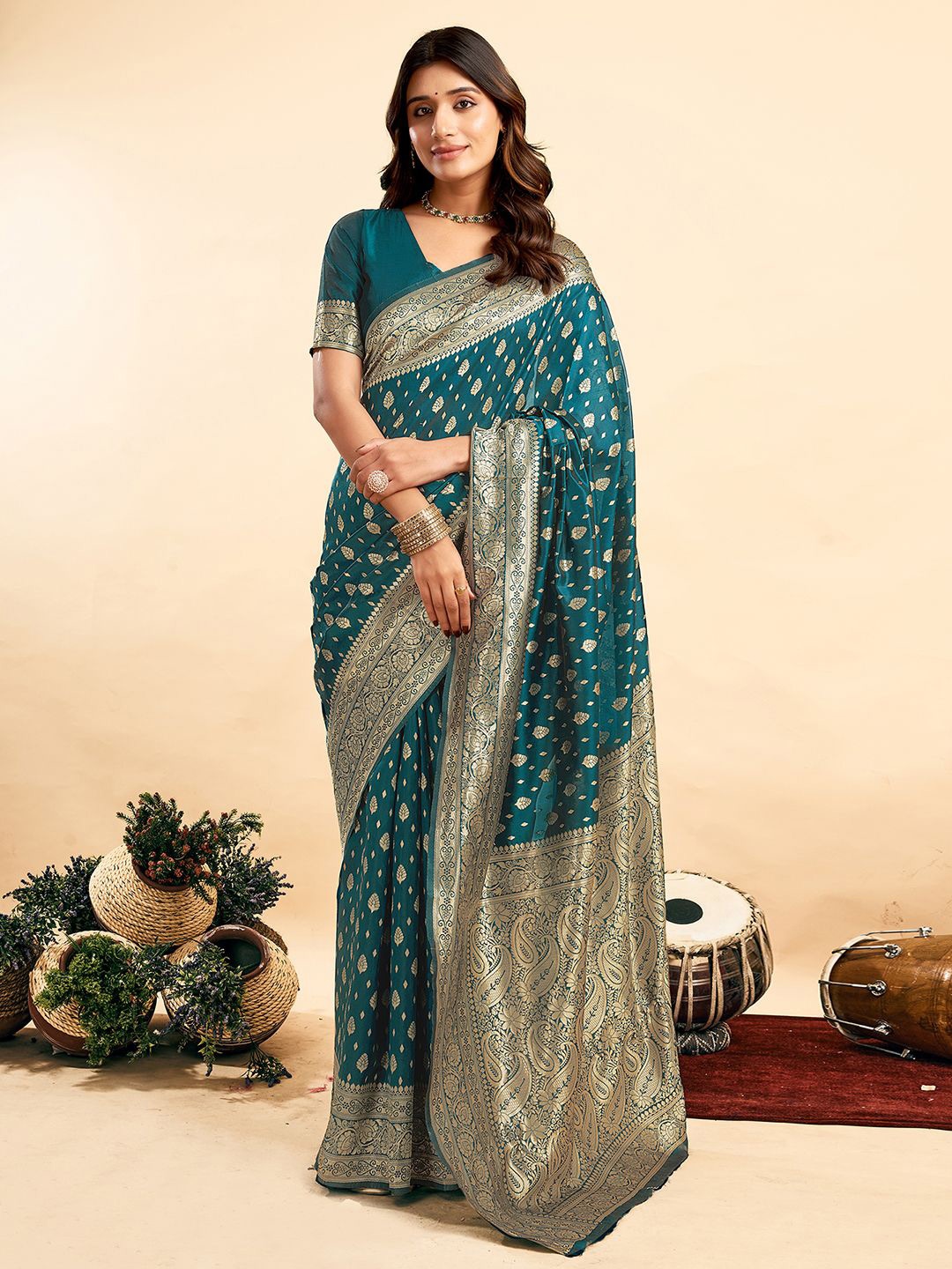 

KALINI Woven Design Zari Banarasi Saree, Blue