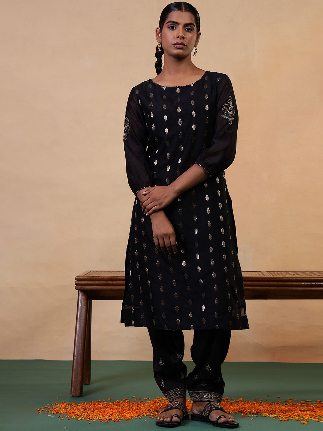 

Folk Song Women Ethnic Motifs Jacquard Kurta, Black