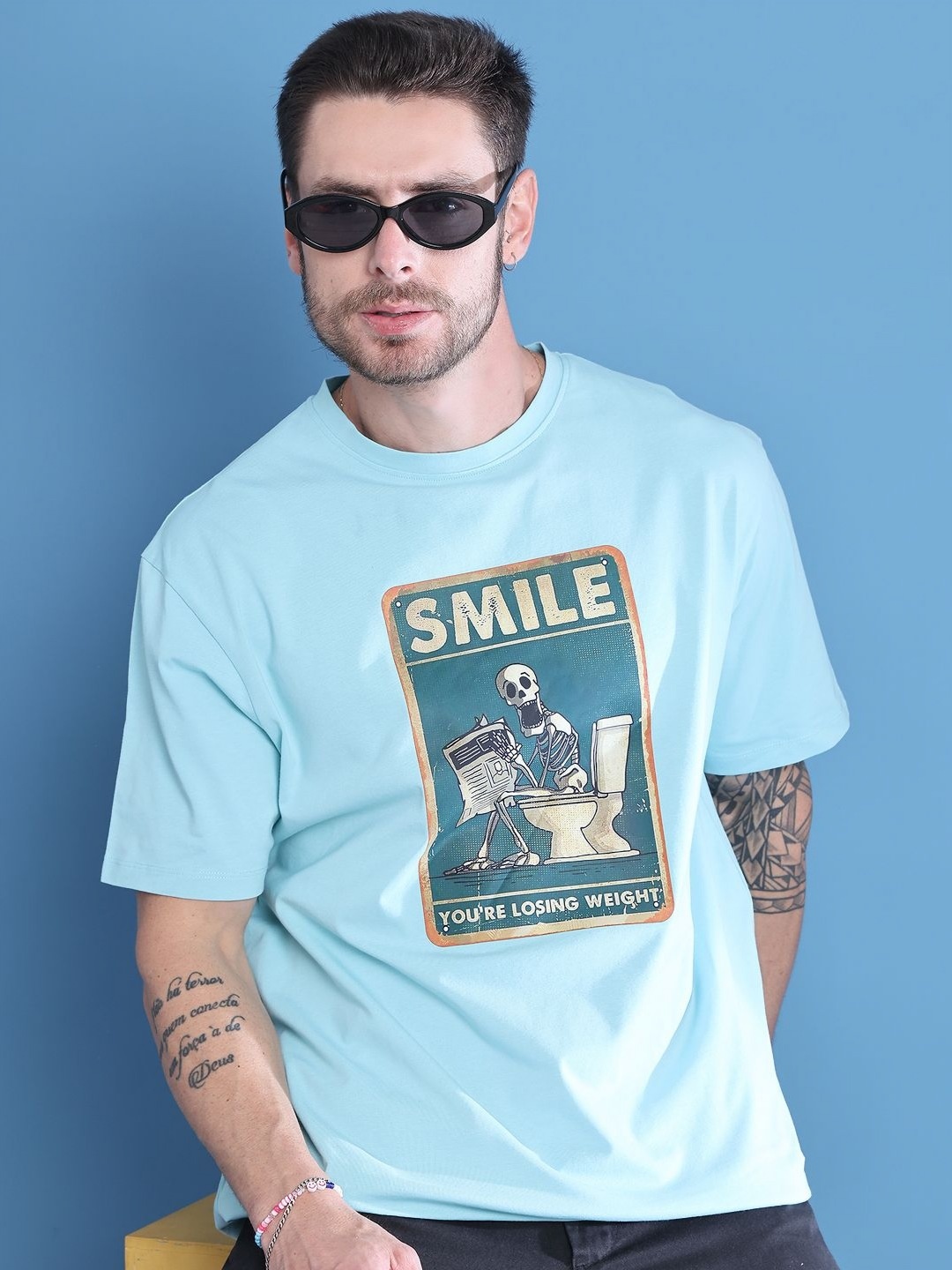 

DOOR74 Men Printed Drop-Shoulder Sleeves T-shirt, Blue