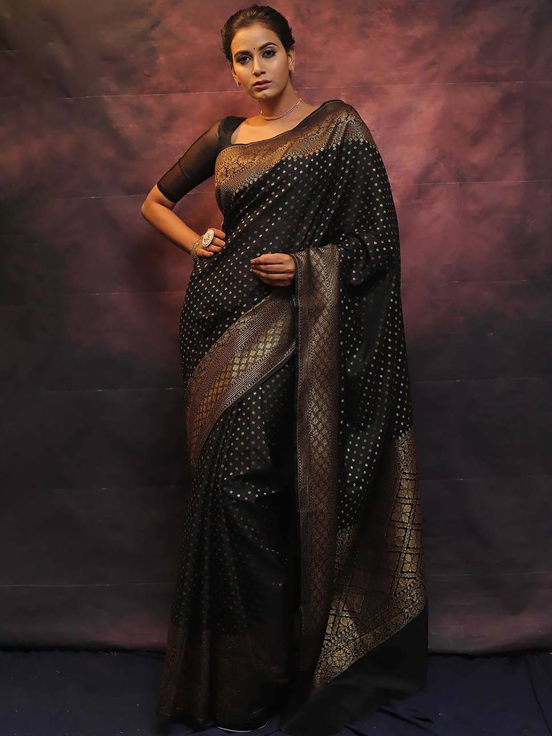 

Aldwych Ethnic Motifs Woven Design Zari Banarasi Saree, Black