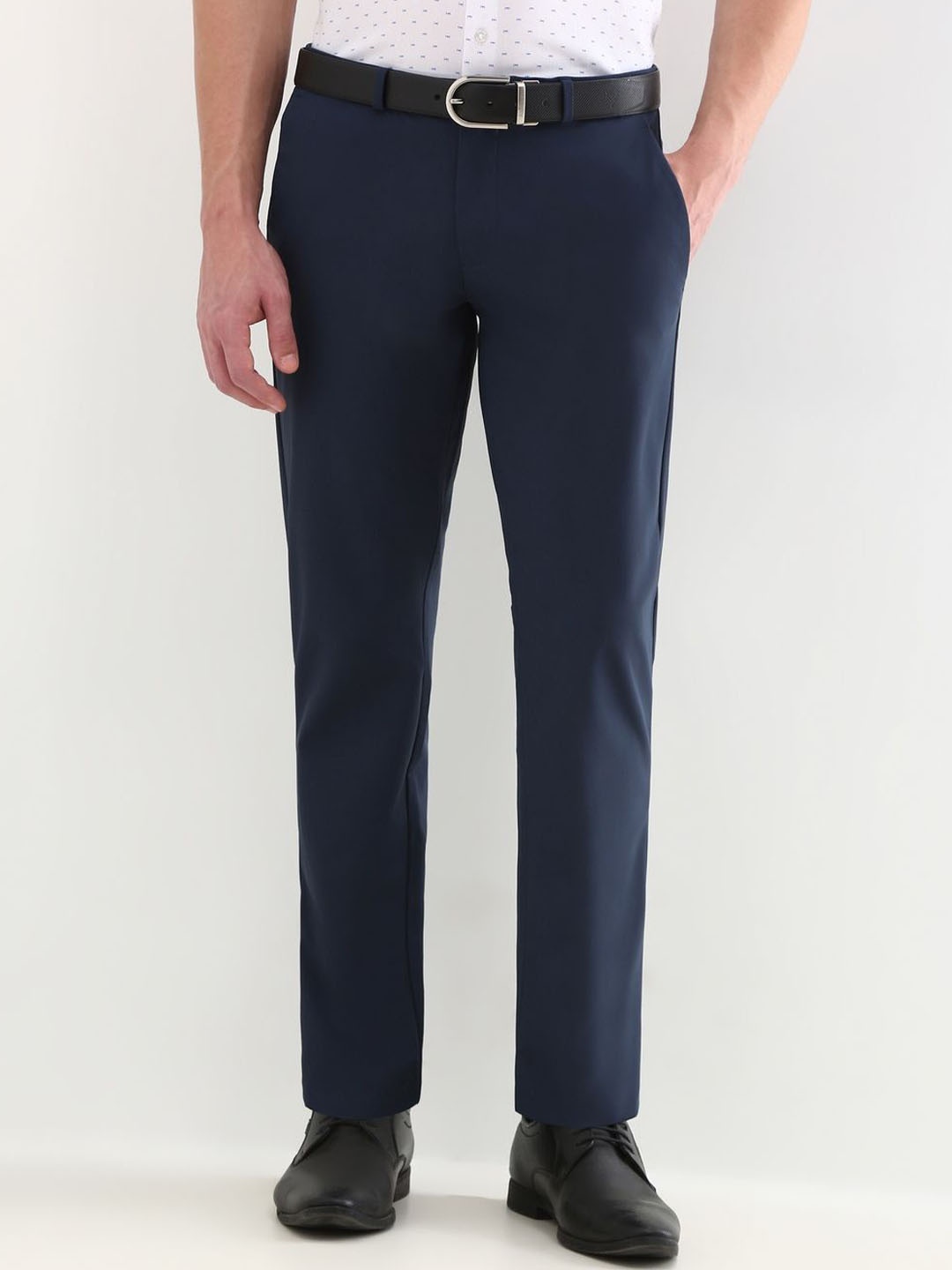 

Allen Solly Men Slim Fit Formal Trousers, Navy blue