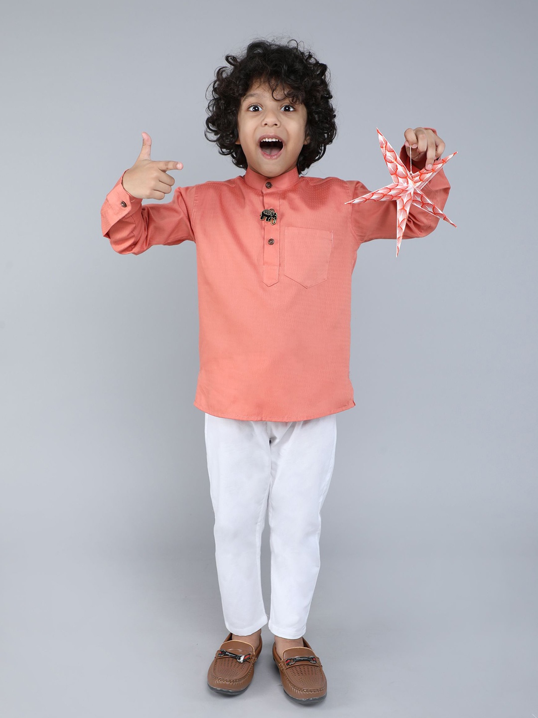 

BAATCHEET Boys Printed Pyjamas, Peach