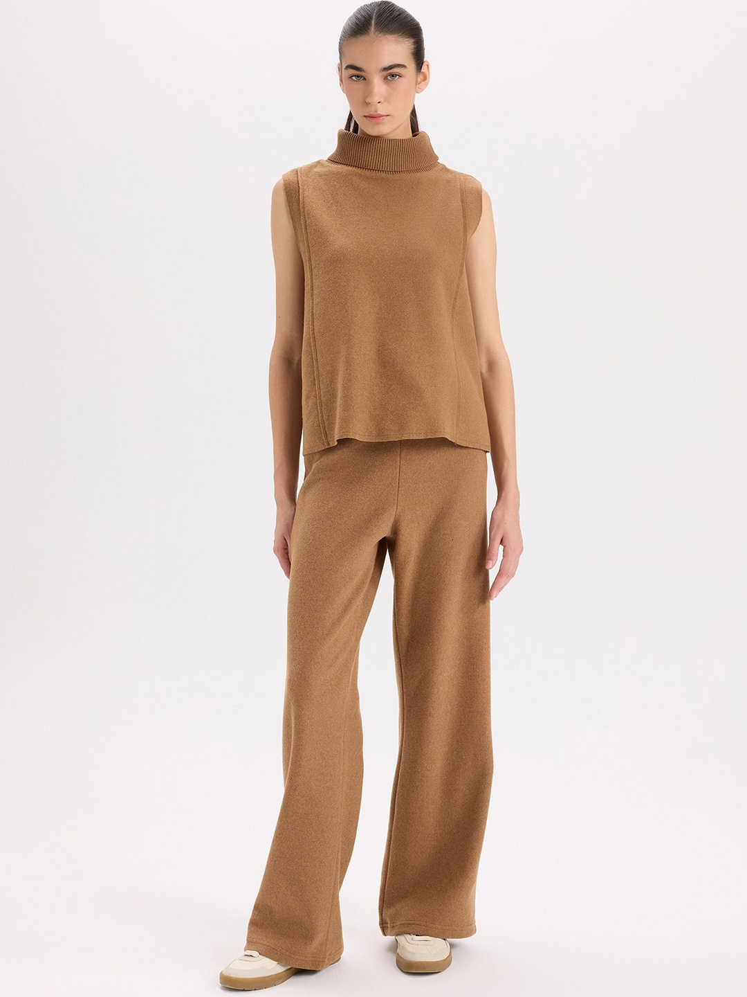 

DeFacto Women High Neck Top, Na