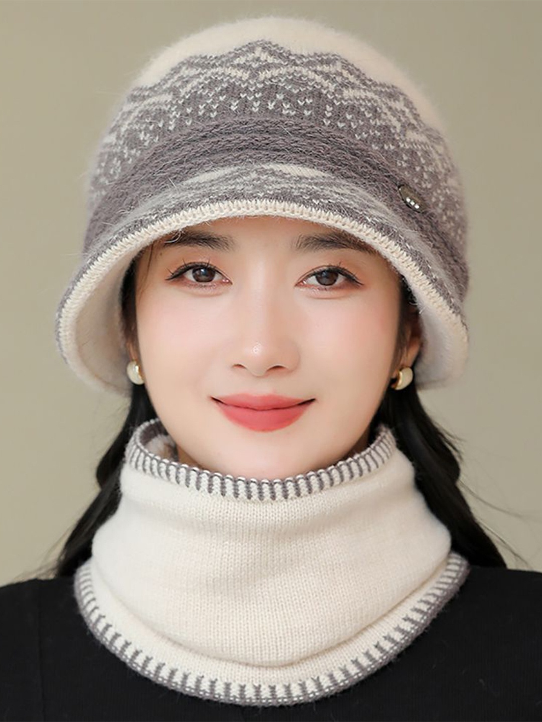 

StyleCast x Revolte Women Self Design Beanie, Off white