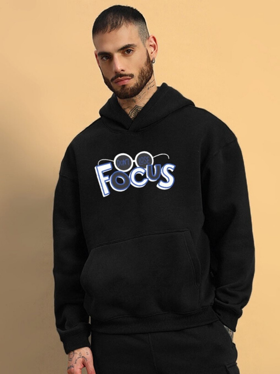 

WEARDUDS Men Printed Hooded Sweatshirt, Black
