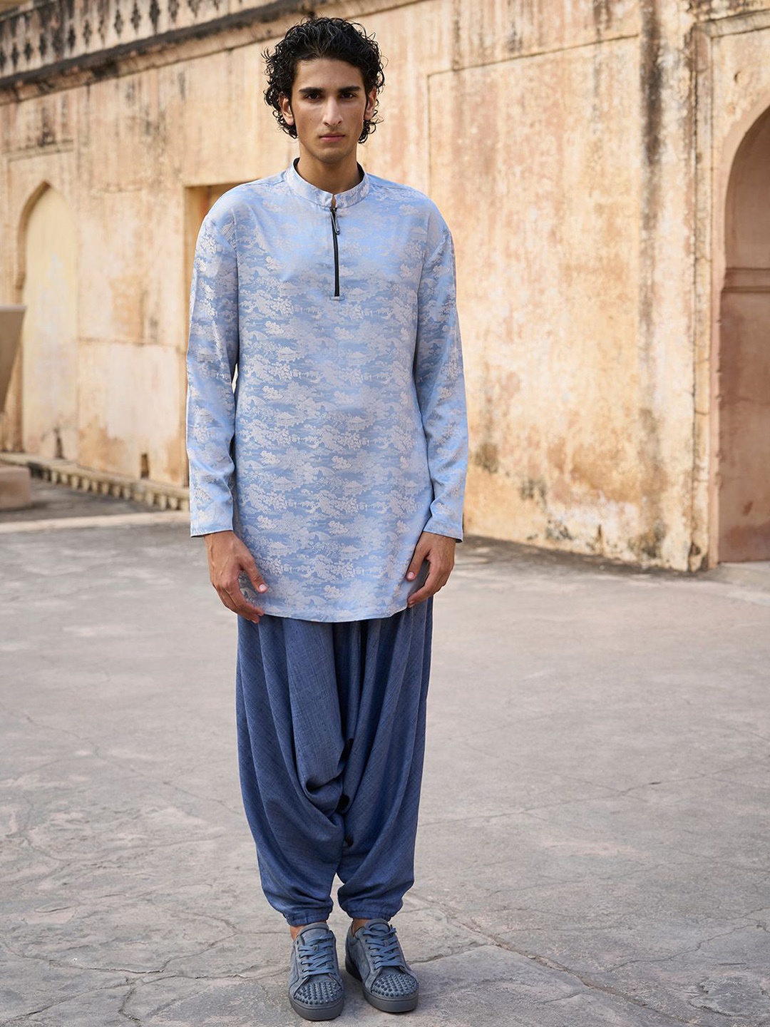 

Dash and Dot Men Floral Printed Regular Kurta with Dhoti Pants, Blue