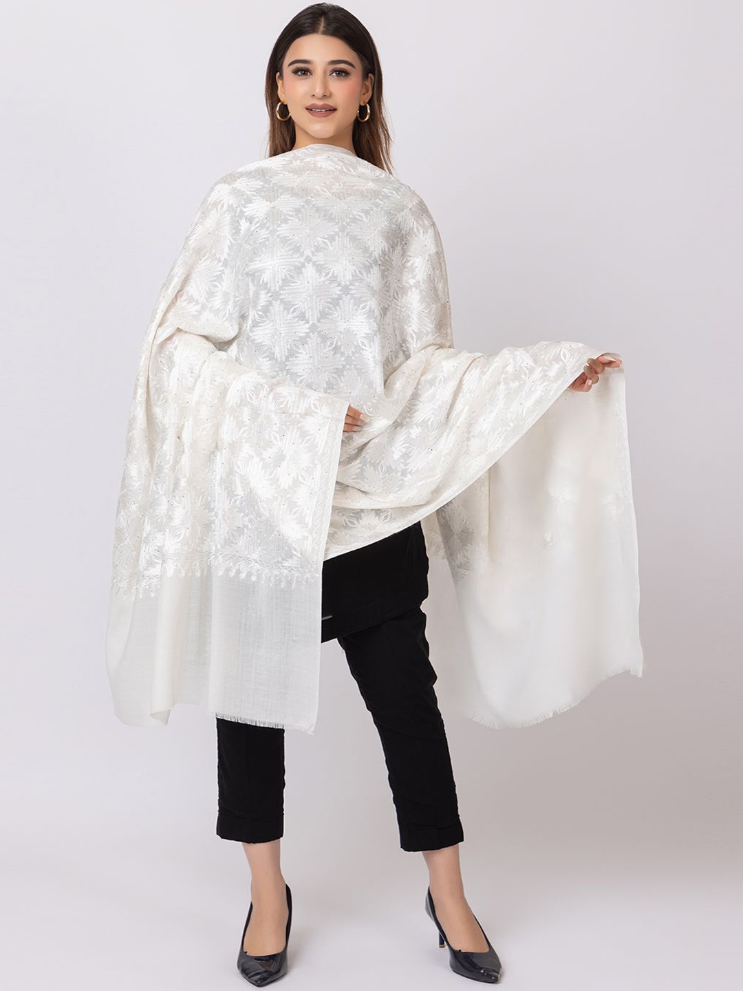 

PASHGIRI Printed Kashmiri Embroidered Woolen Shawl, White