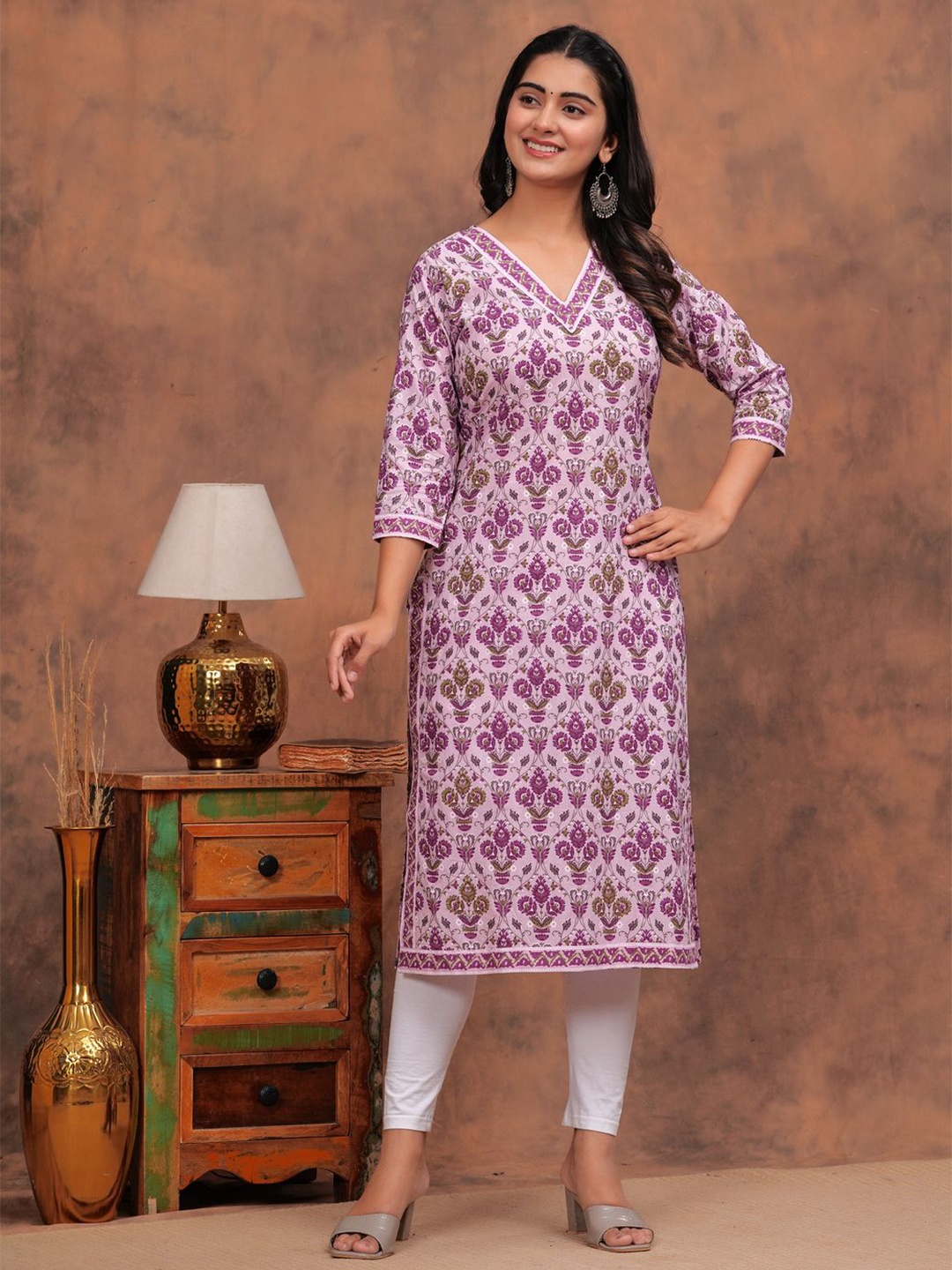 

TOULIN Women Floral Printed pure cotton Straight Kurtas, Pink