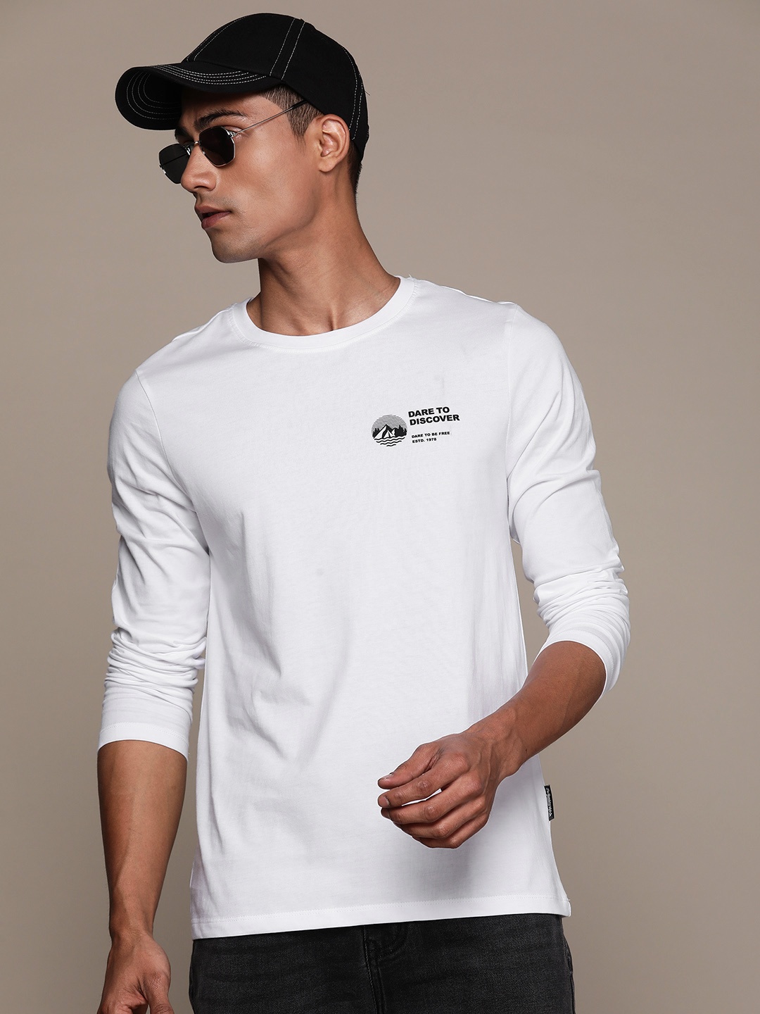 

The Roadster Lifestyle Co. Men Pure Cotton T-shirt, White