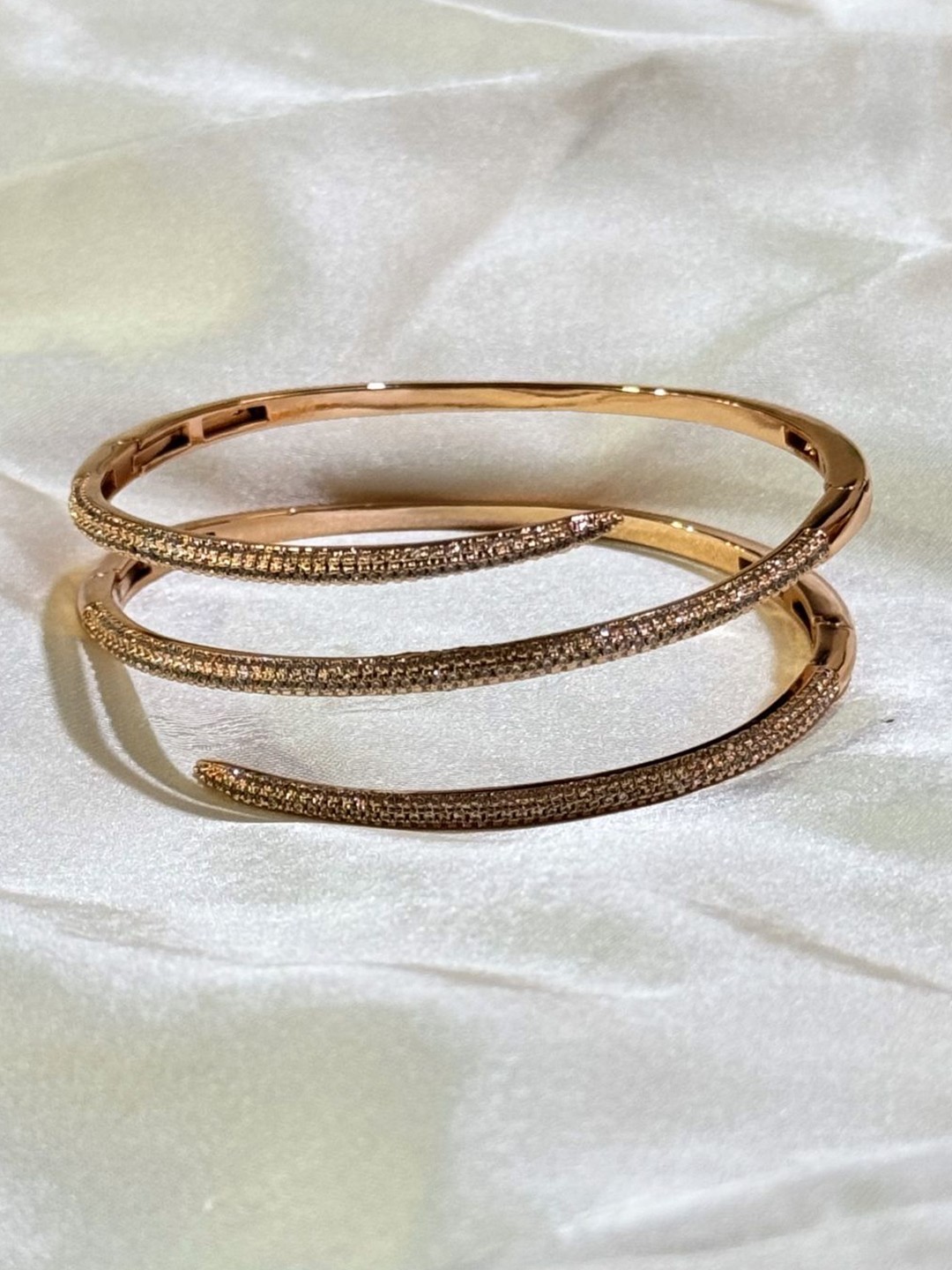 

The Jewellery Tale Women Brass Rose Gold-Plated Wraparound Bracelet