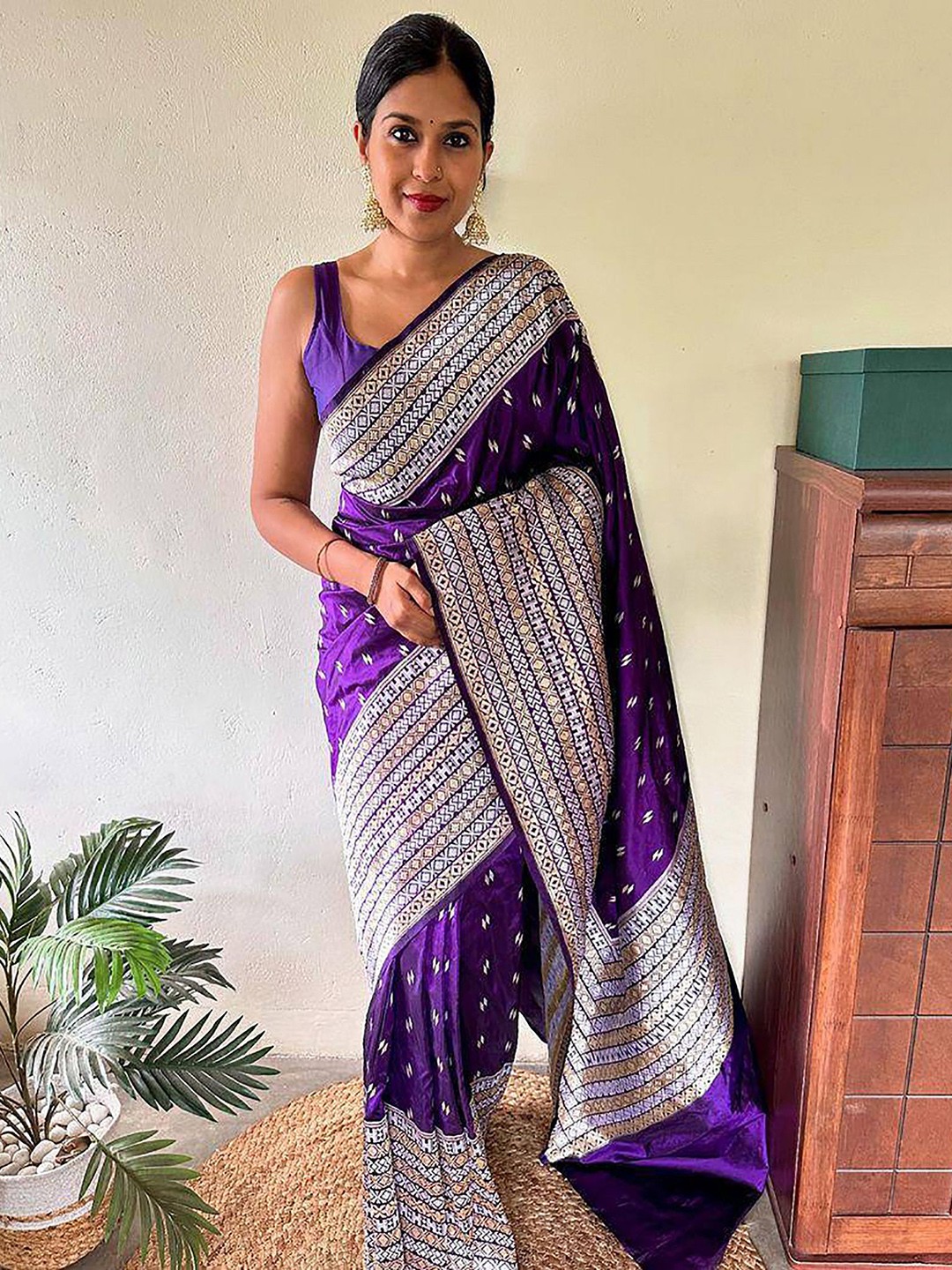 

Aldwych Woven Design Zari Banarasi Saree, Purple