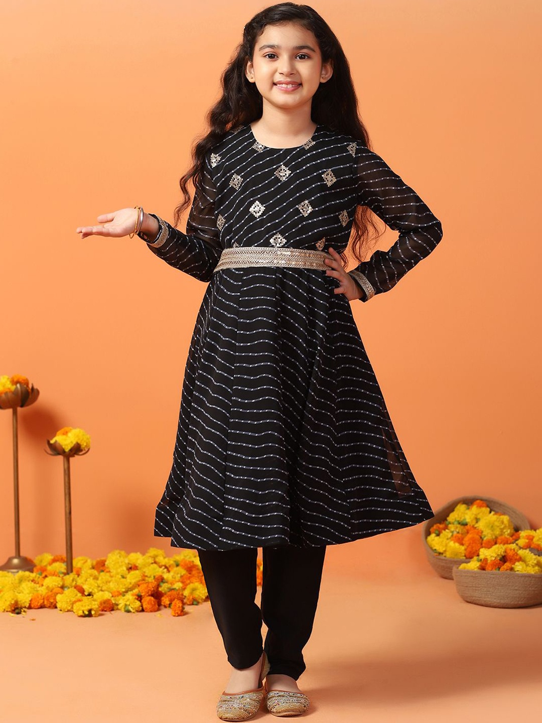 

BAESD Girls Printed Regular Kurta with Trousers, Black