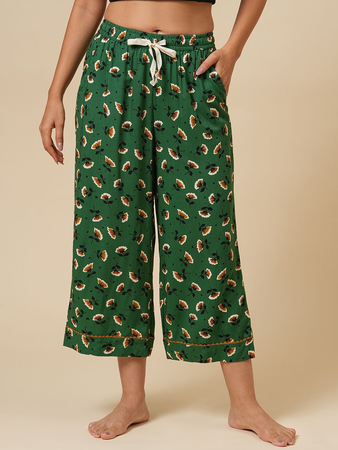 

Chemistry Women Floral Printed Mid-Rise Straight-Leg Crop Lounge Pants, Green