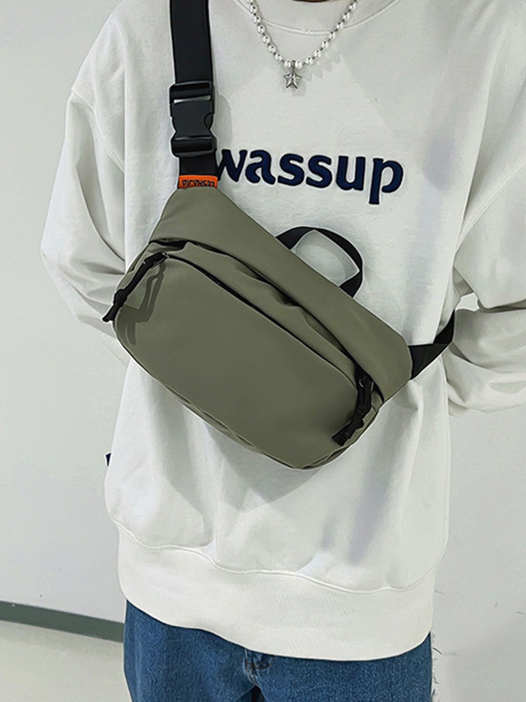 

StyleCast Green & Black Casual Stylish Crossbody Bag