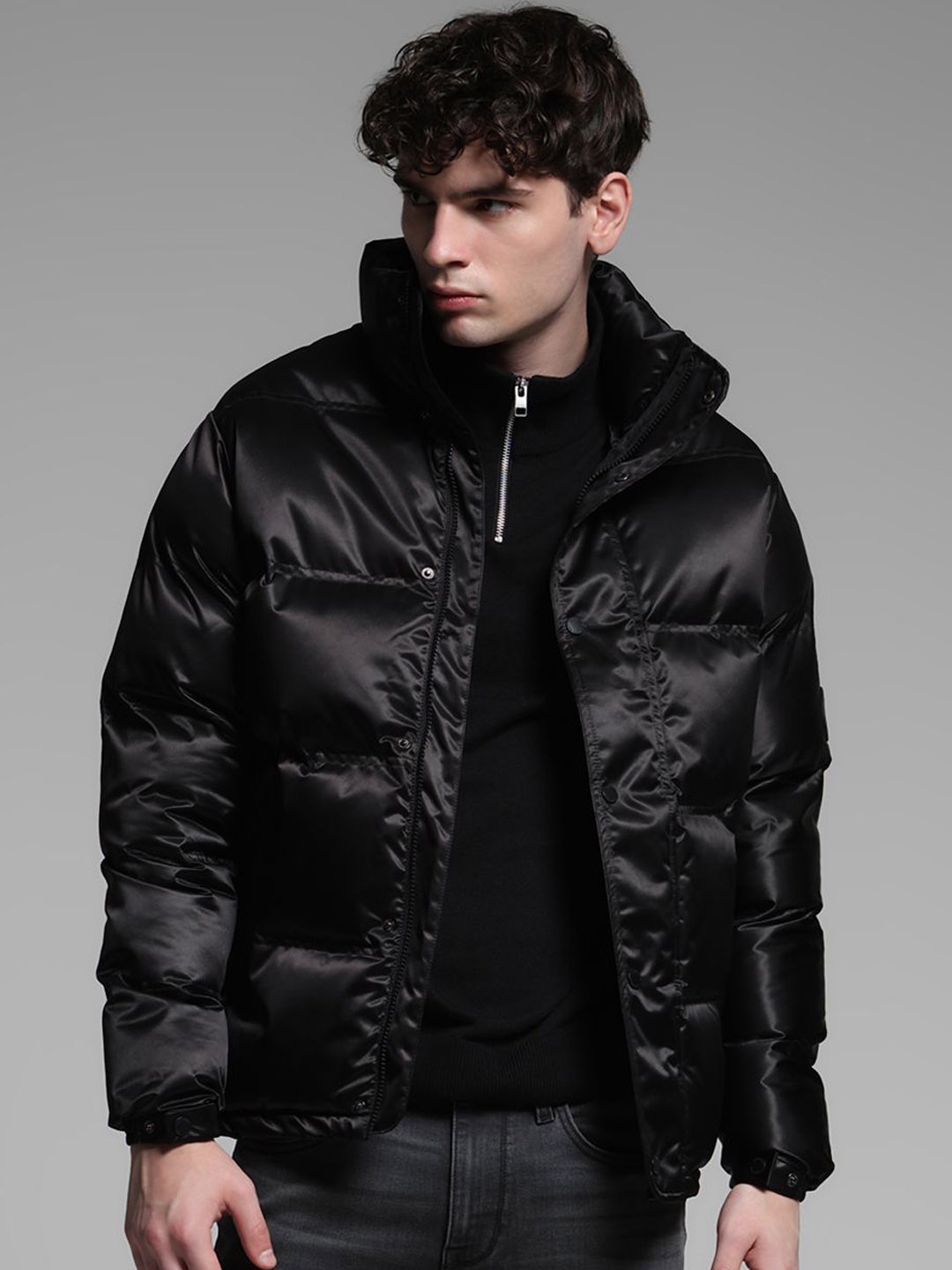 

Jack & Jones Men Puffer Jacket with Embroidered, Black