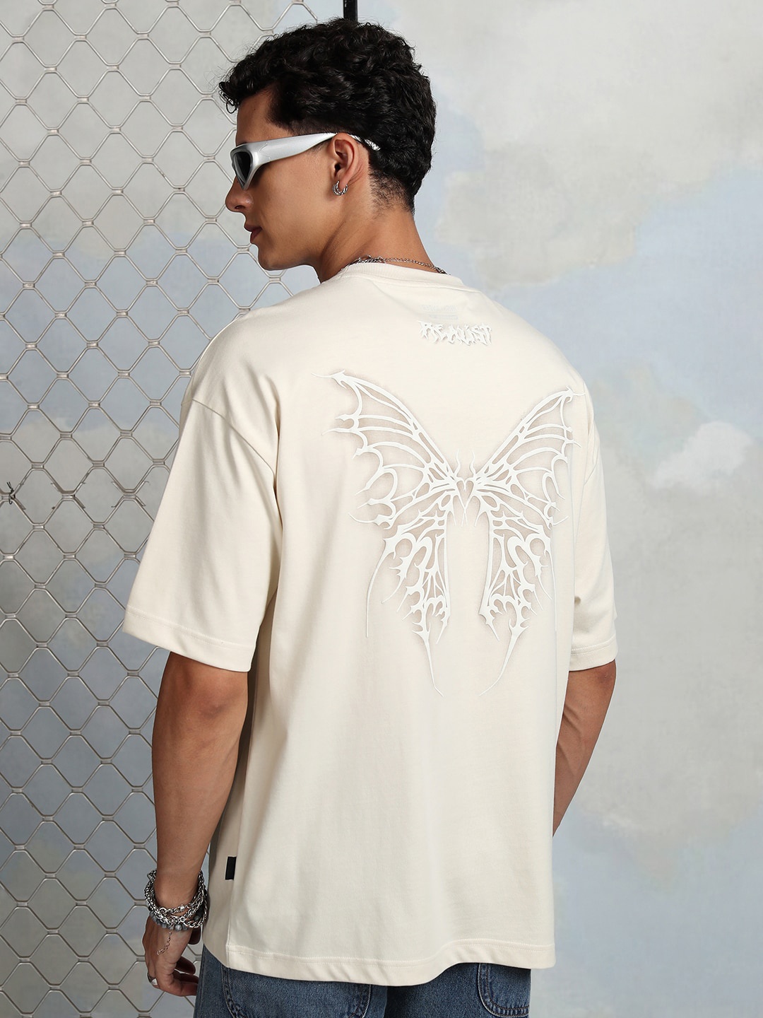 

HIGHLANDER Graphic Printed Oversized Cotton T-shirt, Cream