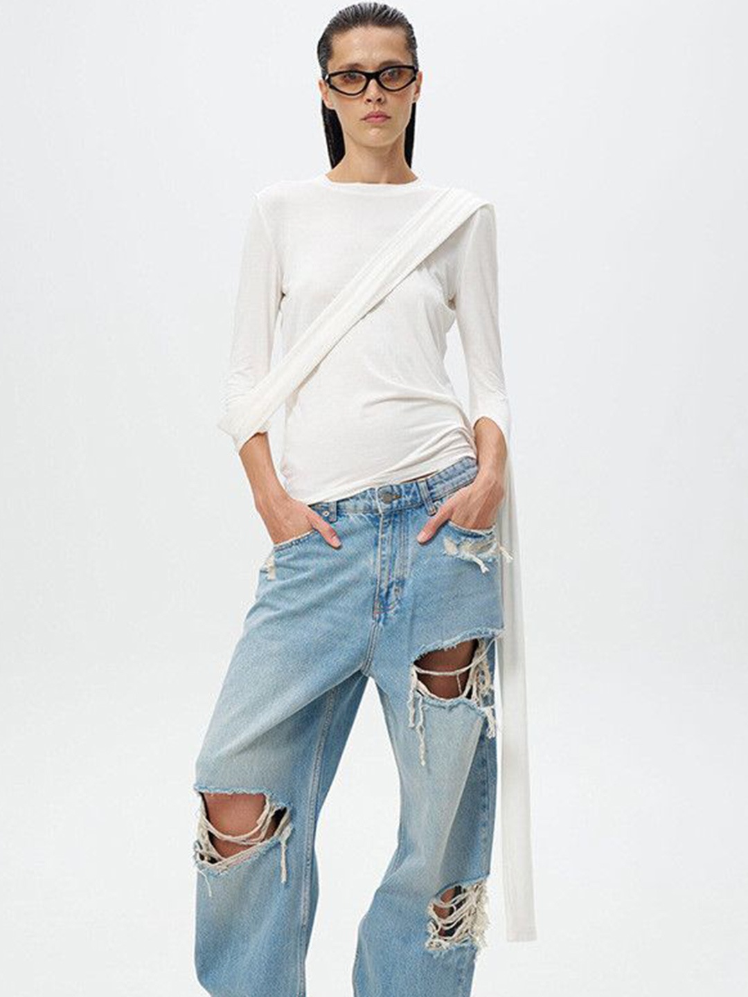 

DressBerry Women Round Neck Slit Sleeves Top, White