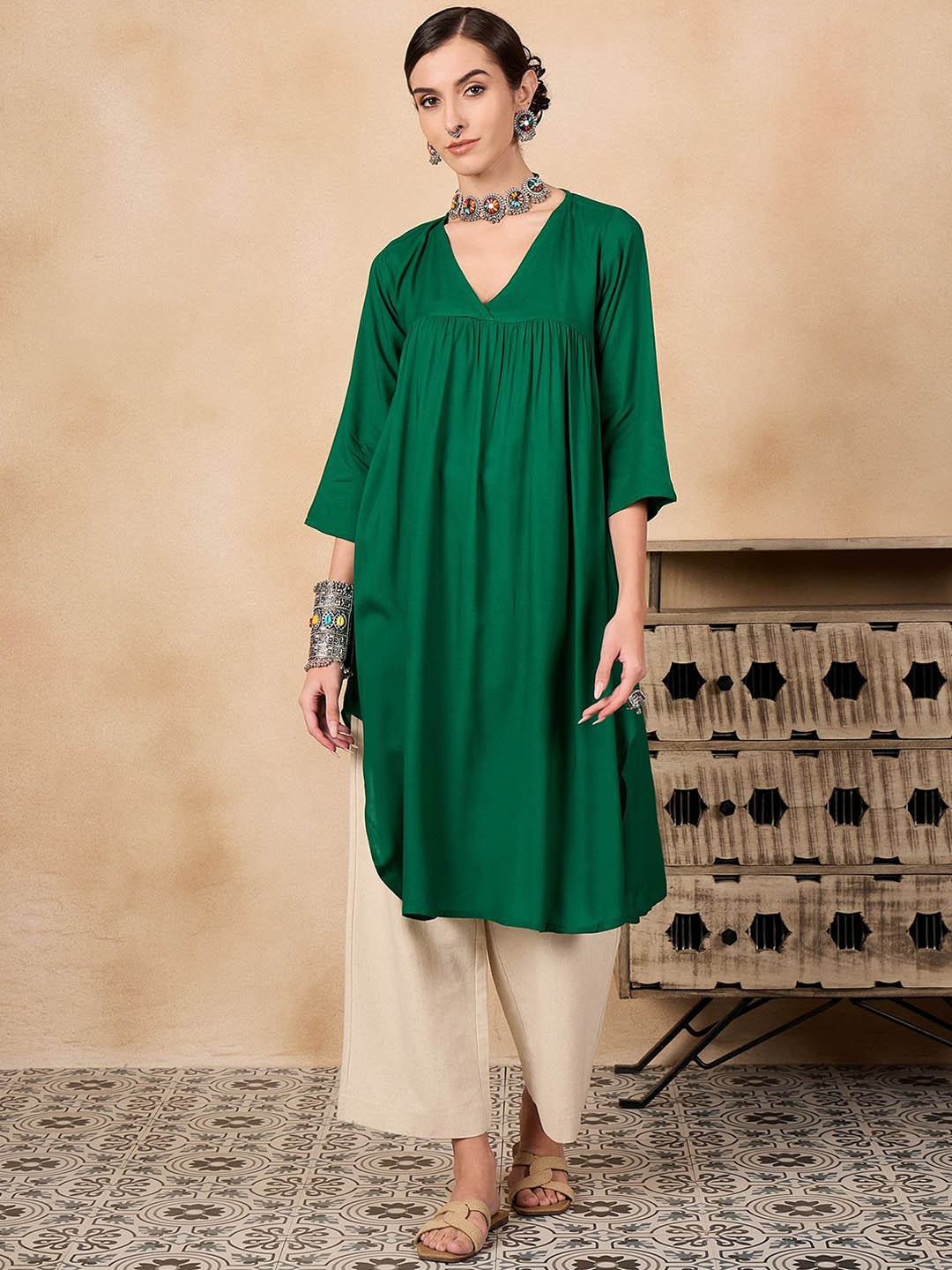 

InWeave Women Flared Sleeves Kurta, Green