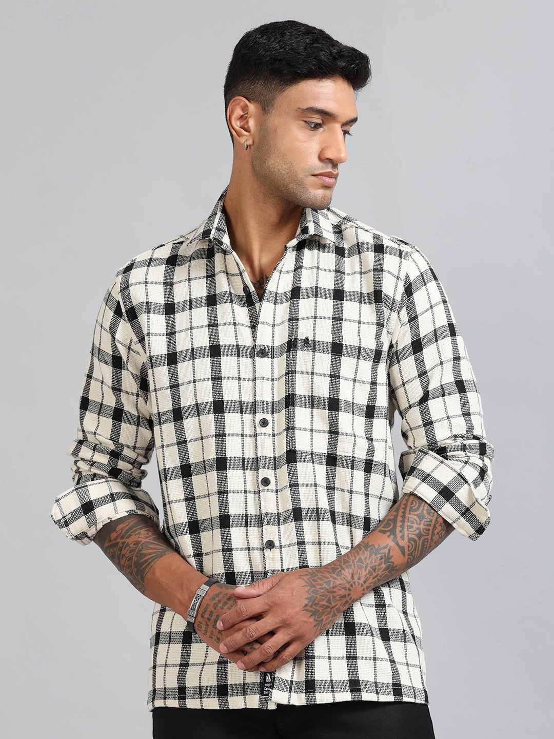 

HOUSE OF MAHNOTS Men Classic Opaque Checked Casual Shirt, White