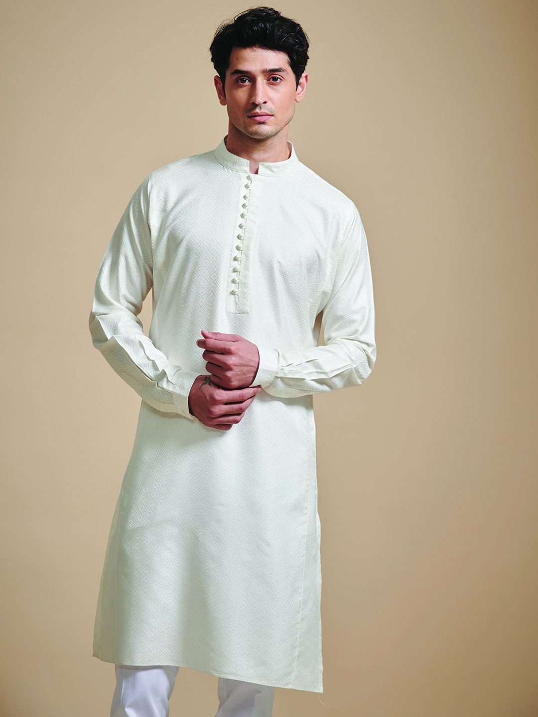 

RR Blue Men Embroidered Kurta, White