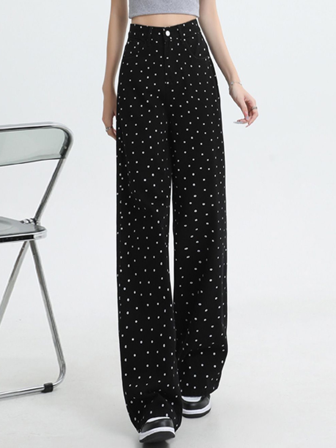 

StyleCast Women Classic Polka Dot Printed Straight Fit Mid-Rise Jeans, Black