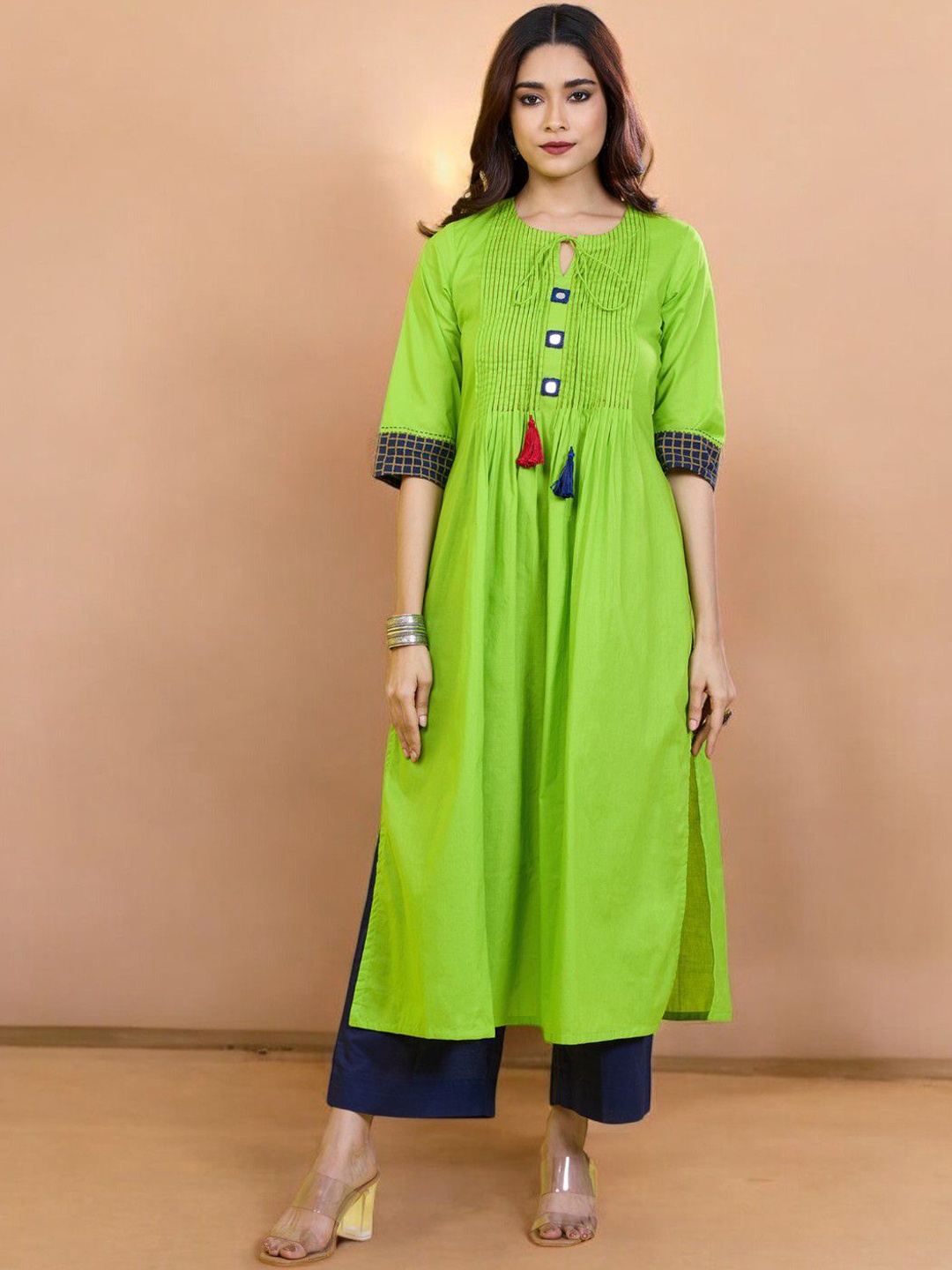 

Maati Crafts Women Mirror Work Kurta, Fluorescent green