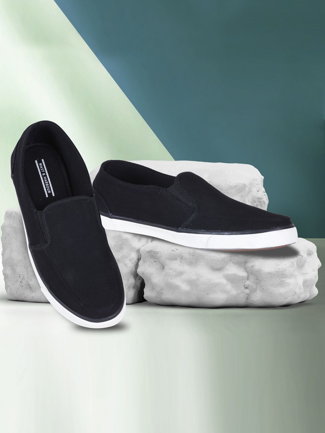 

Mast & Harbour Men Slip-On Sneakers, Black