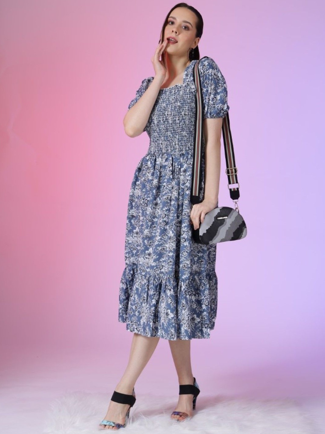 

Krunal Raiyani Women Printed Puff Sleeves Fit & Flare Dress, Blue