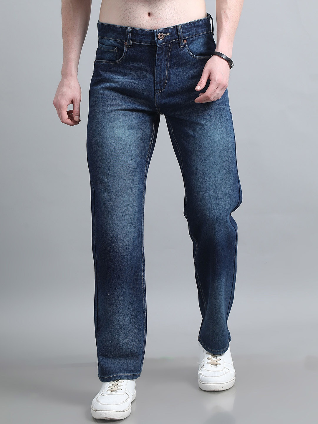 

The Roadster Lifestyle Co Men Relaxed-Fit Mid-Rise Pure Cotton Jeans, Blue