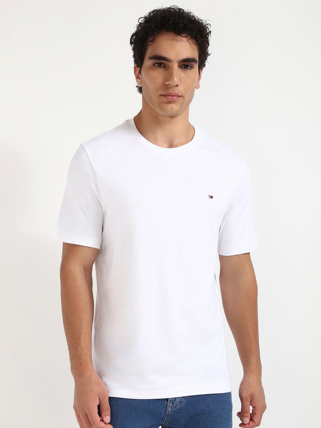 

Tommy Hilfiger Men Solid Essential Cotton T-shirt, White