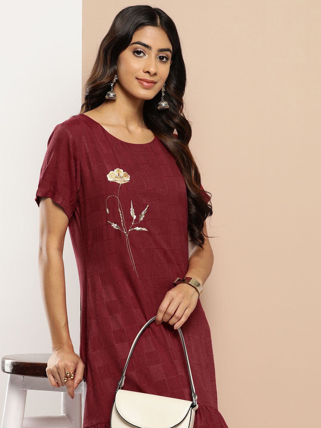 

BAESD Embroidered Round Neck Short Sleeves A-Line Dress, Maroon