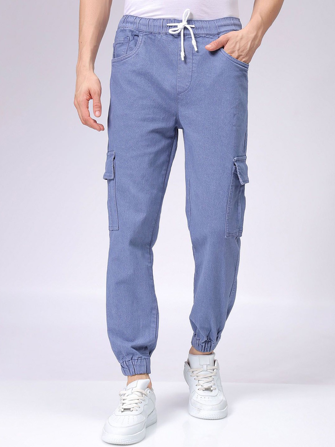

The Indian Garage Co Men Cotton Stretchable Cargo Denim Joggers, Blue