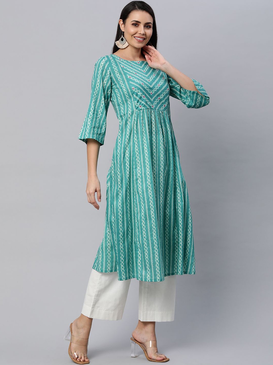 

KAMI KUBI Women Striped Mirror Work Kurta, Blue