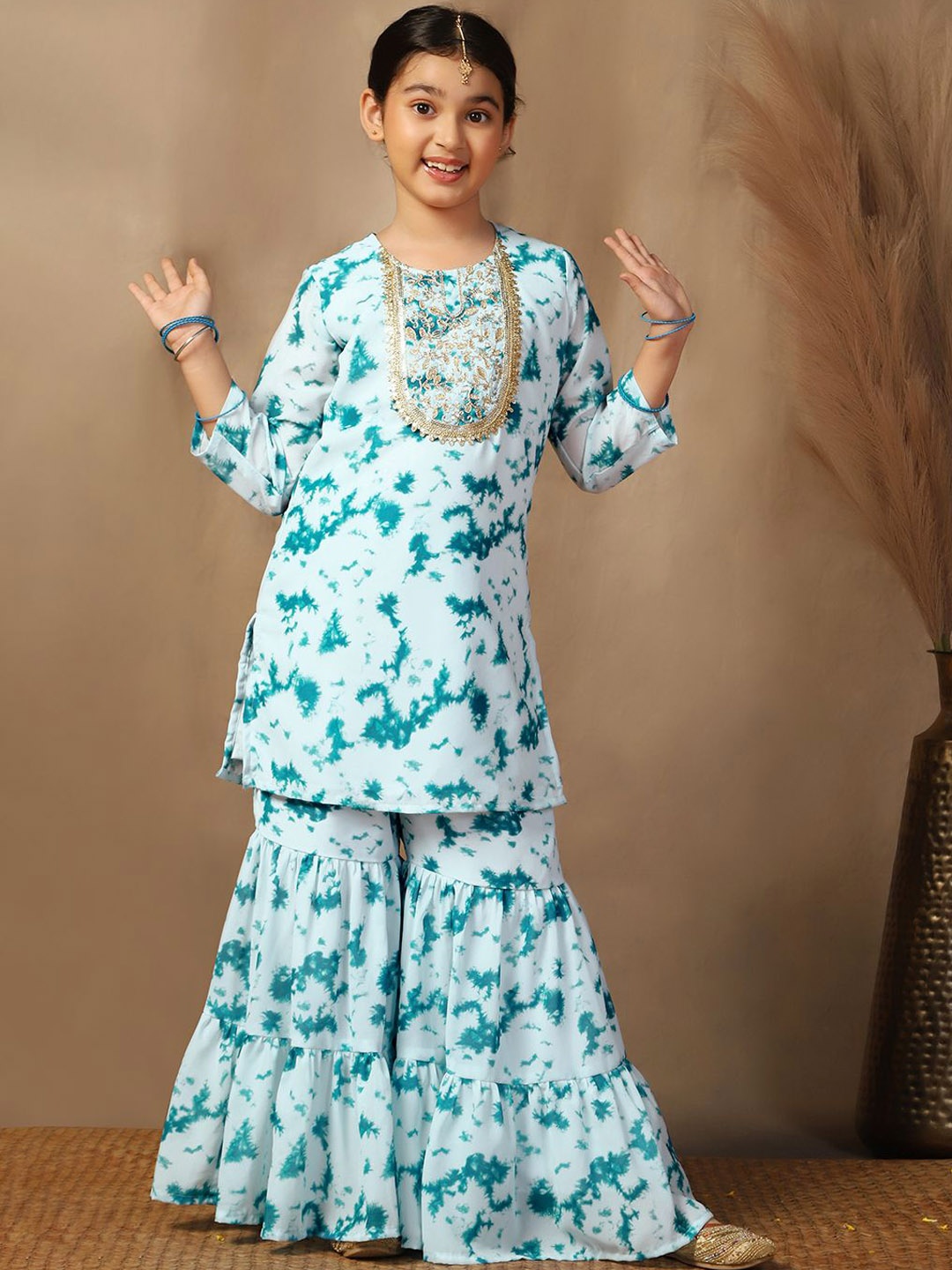 

FASHION DREAM Girls Printed Regular Kurta with Sharara, Teal