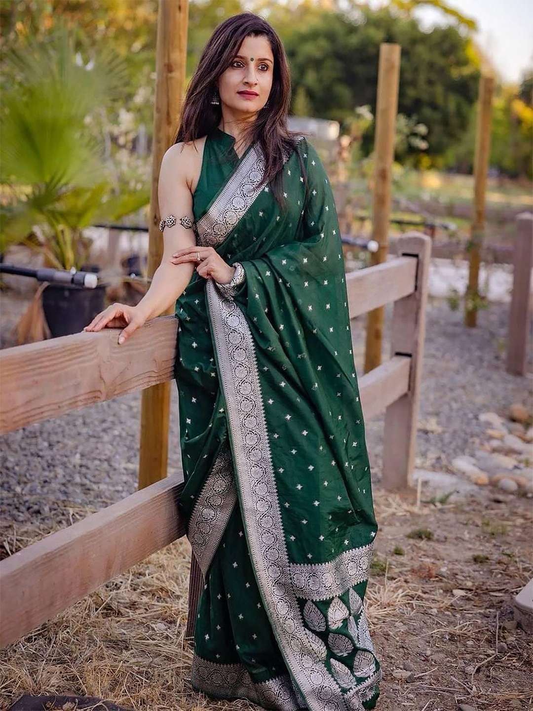 

Anouk Floral Designer Kanjeevaram Saree, Green