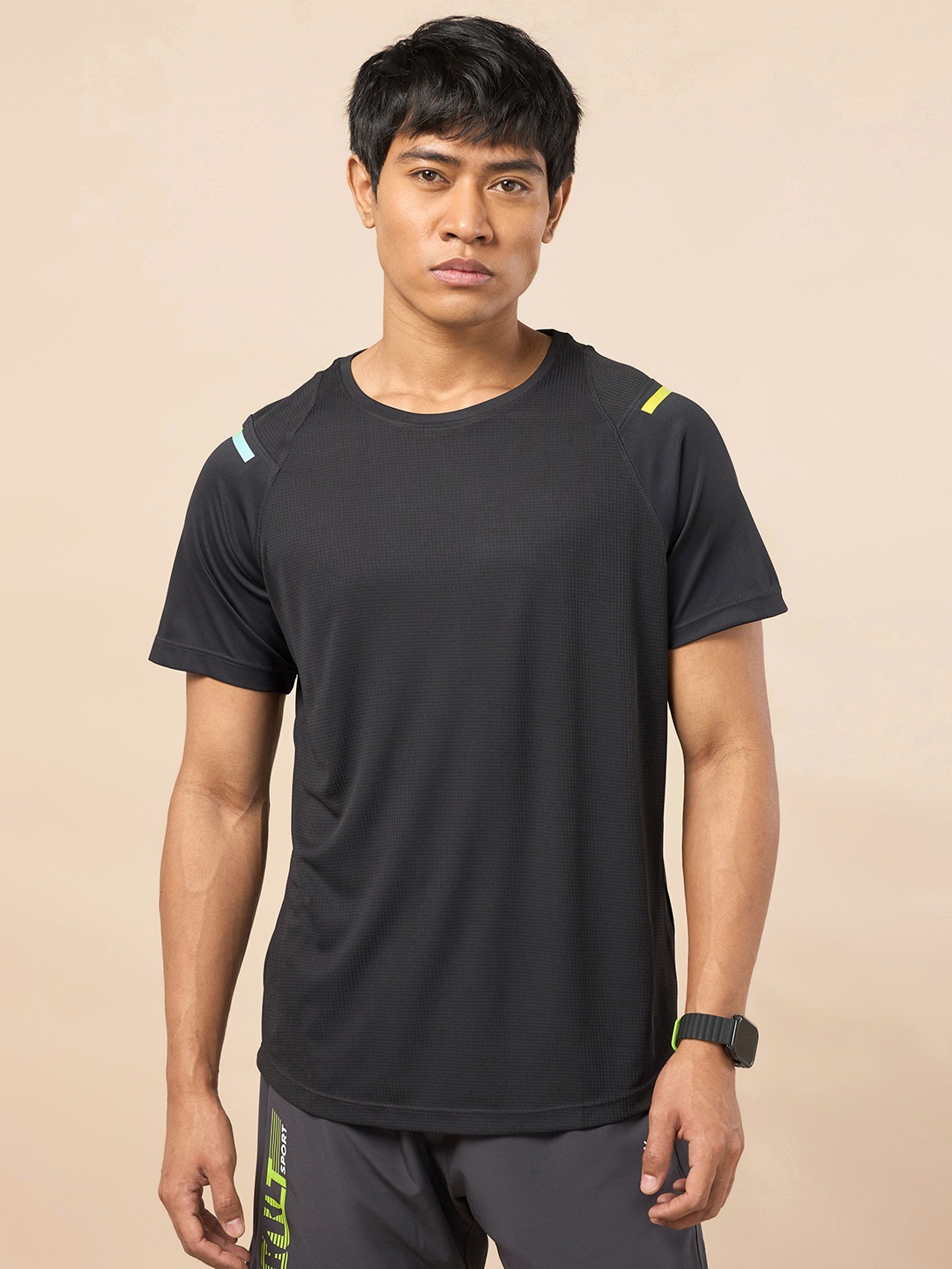 

CULT Ergonomic Training Moisture Wicking T-shirt, Black