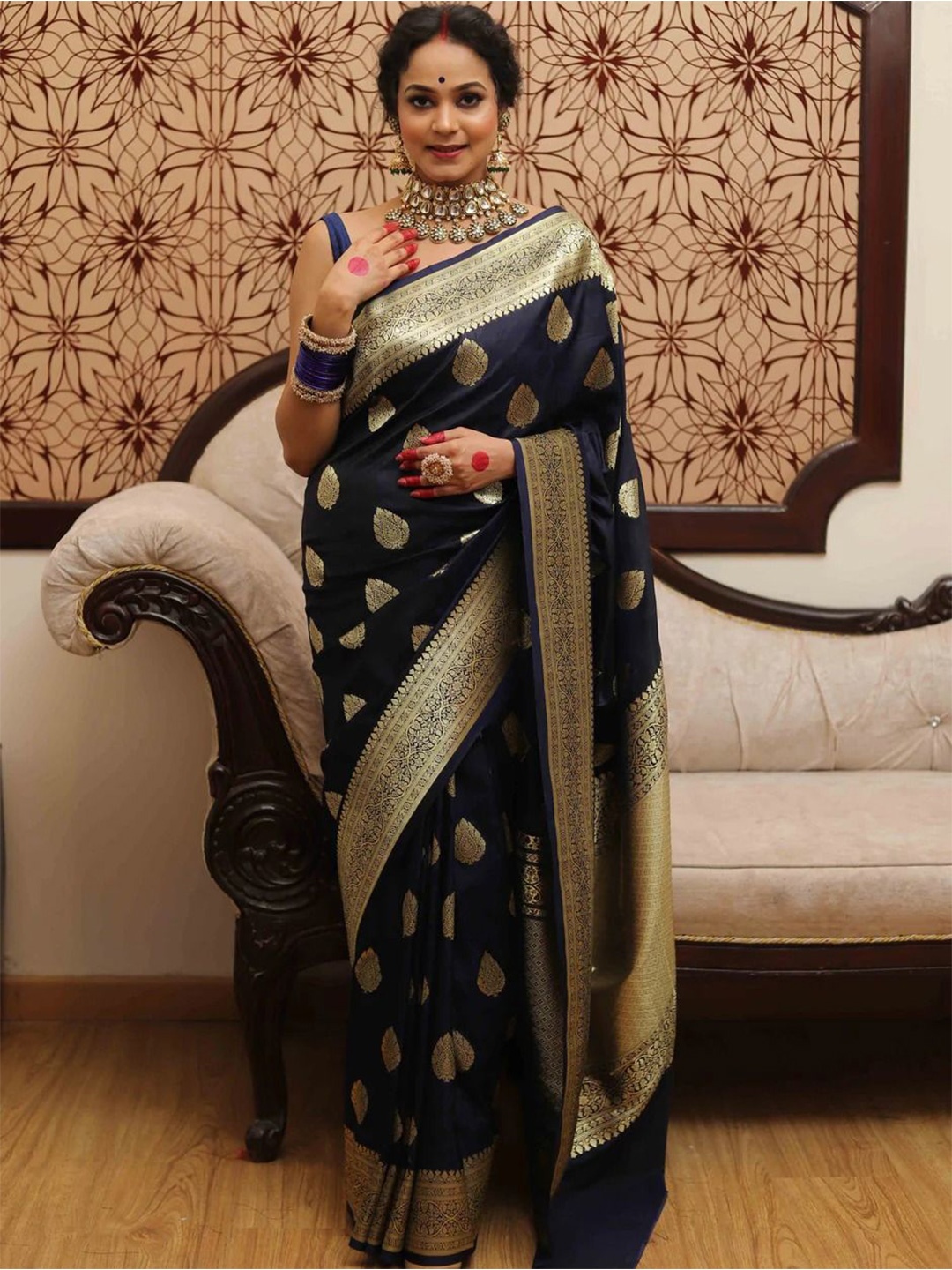 

Aika Ethnic Motifs Woven Design Zari Pure Silk Saree, Navy blue