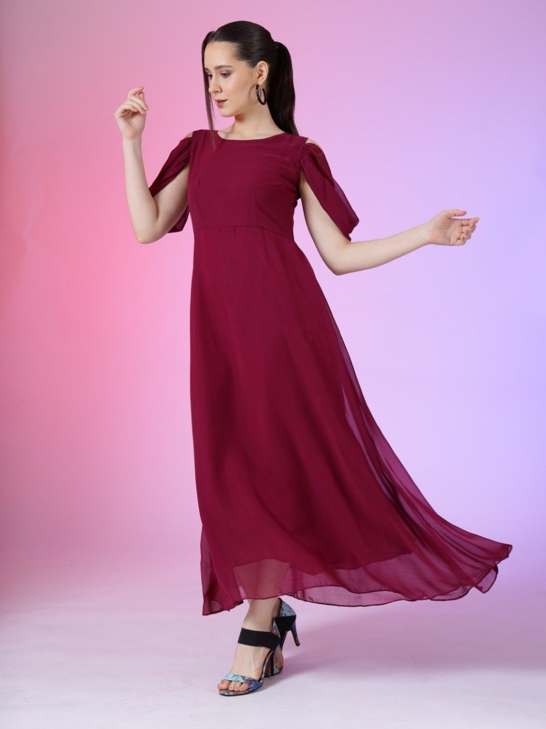 

Raiyani Enterprise Women Cold-Shoulder Sleeves Maxi Dress, Magenta