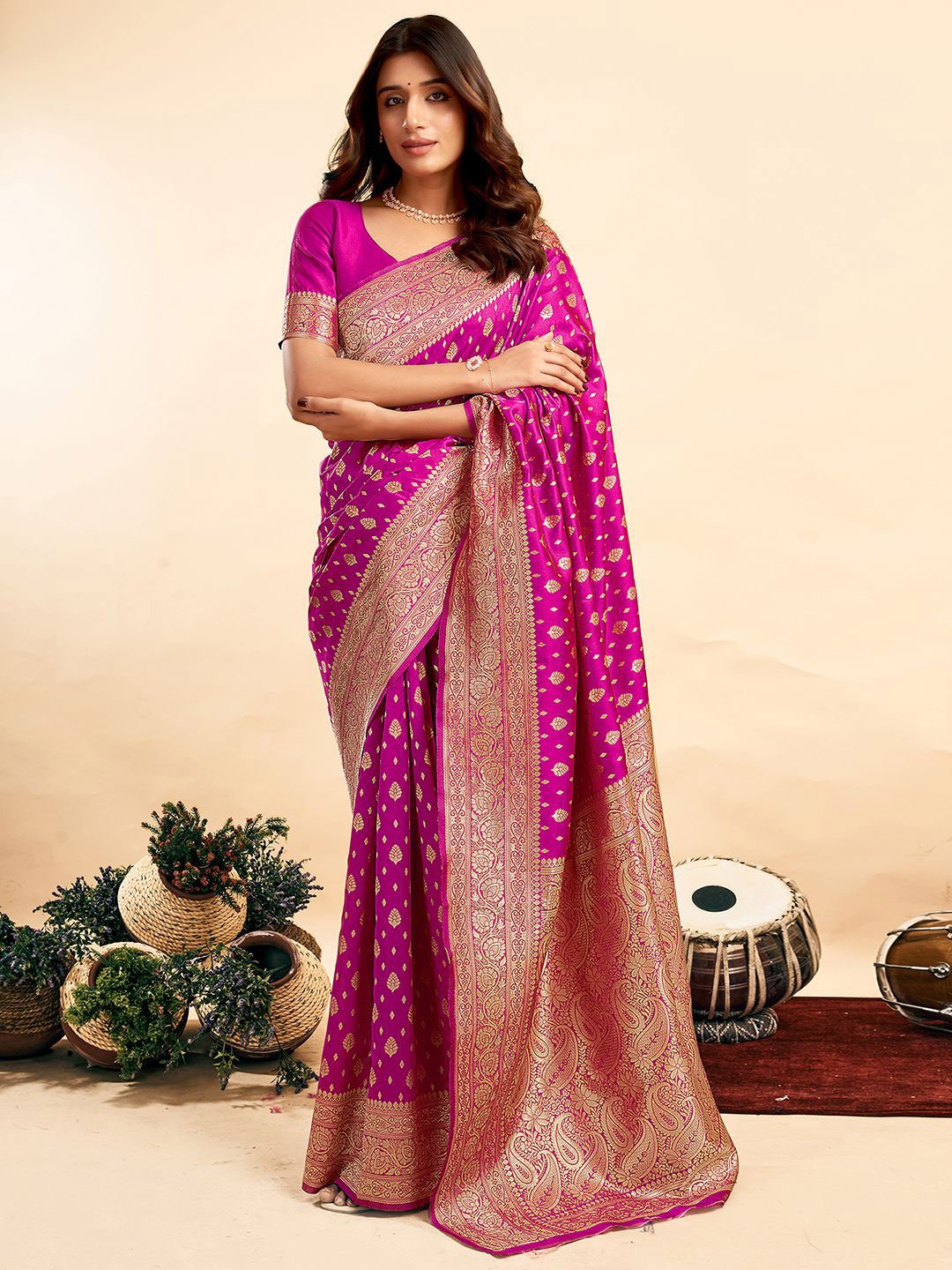 

KALINI Ethnic Motifs Woven Design Zari Banarasi Saree, Pink