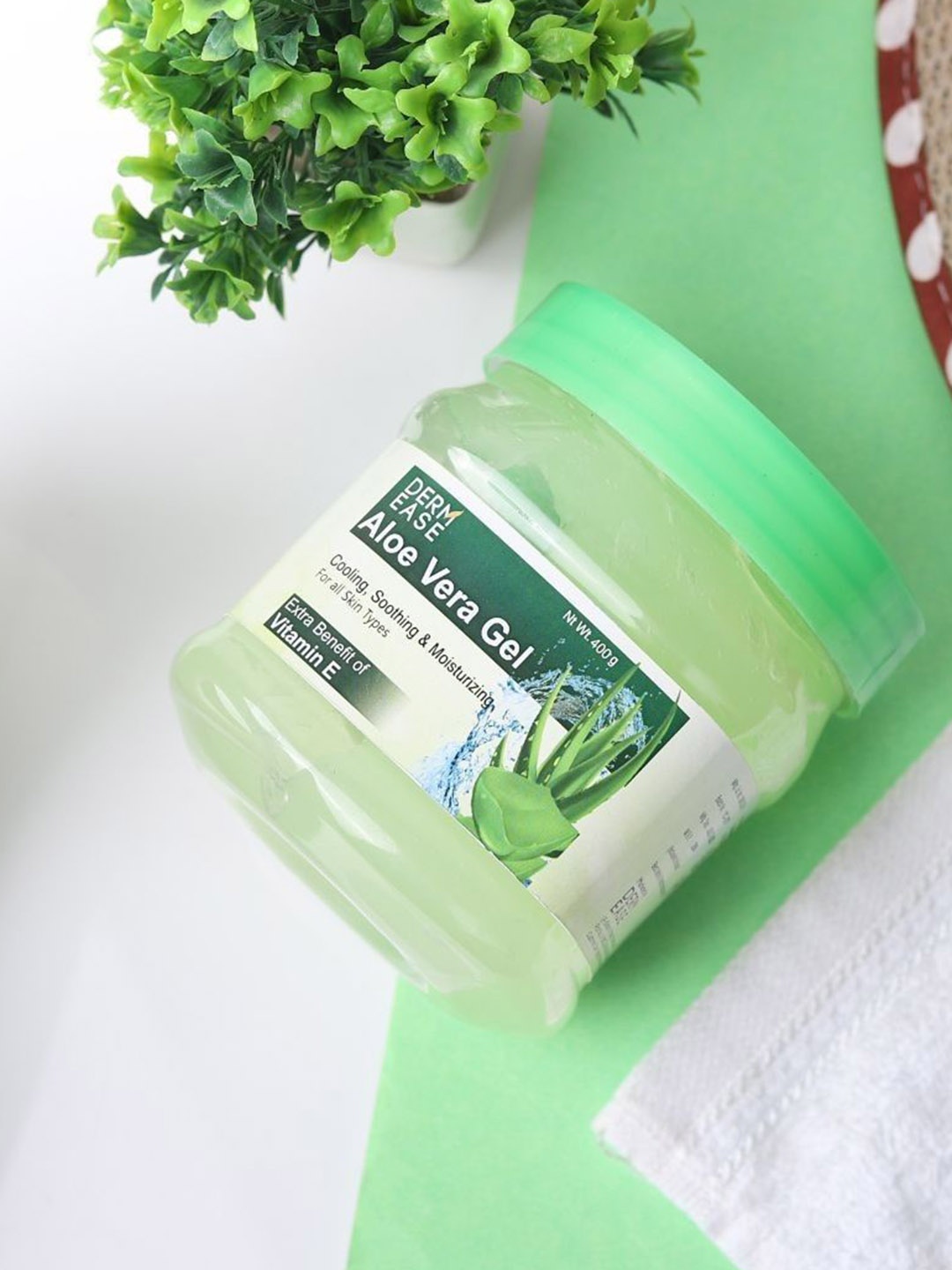 

DERMEASE Aloe Vera Gel With Vitamin E For Soothing Skin - 400 g, Nude