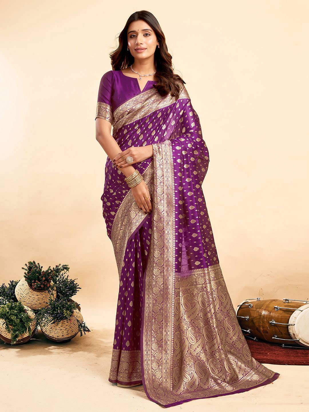 

KALINI Woven Design Zari Banarasi Saree, Purple