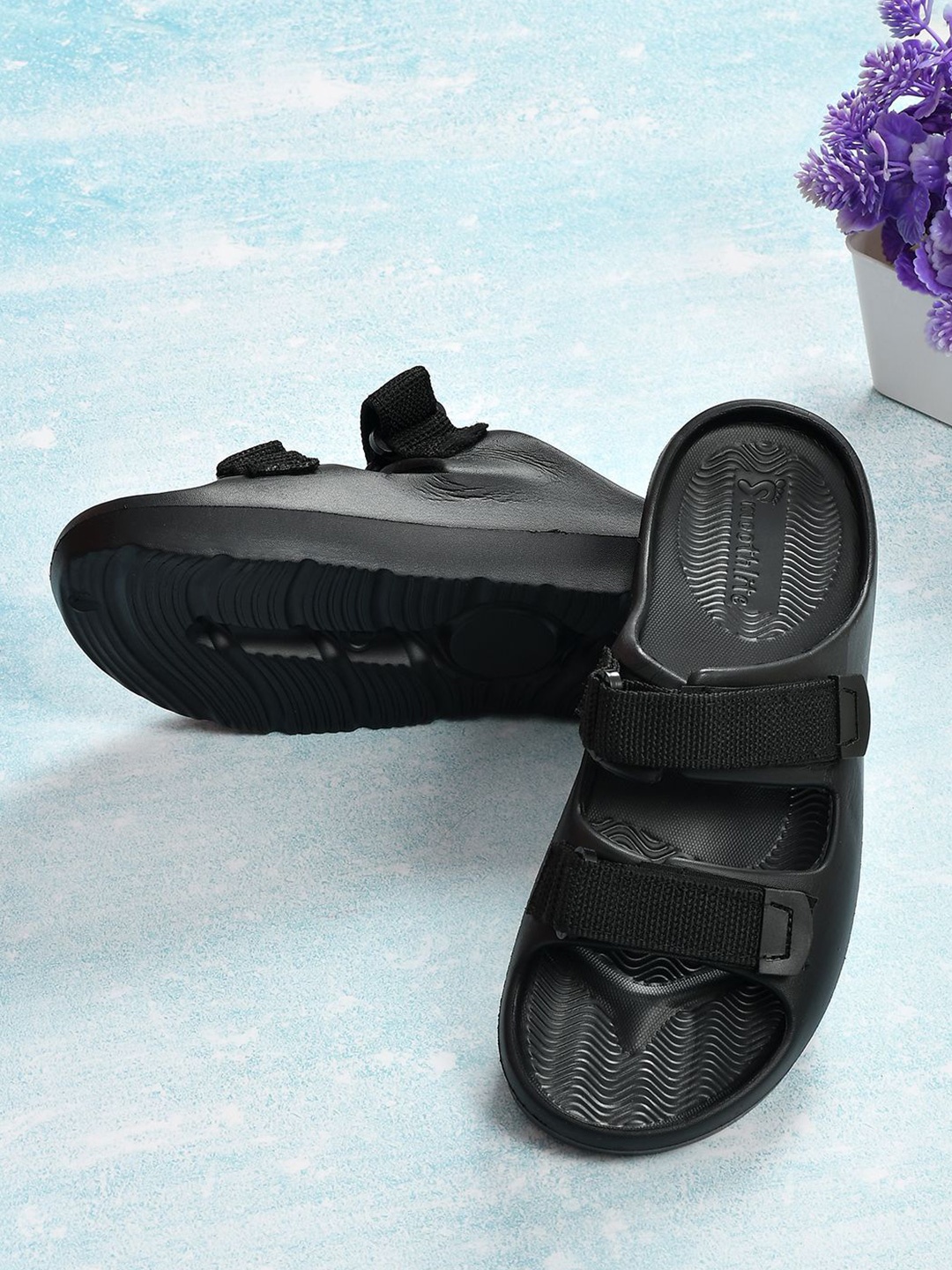 

Smoothlite Men Rubber Slip-On Flip Flops, Black